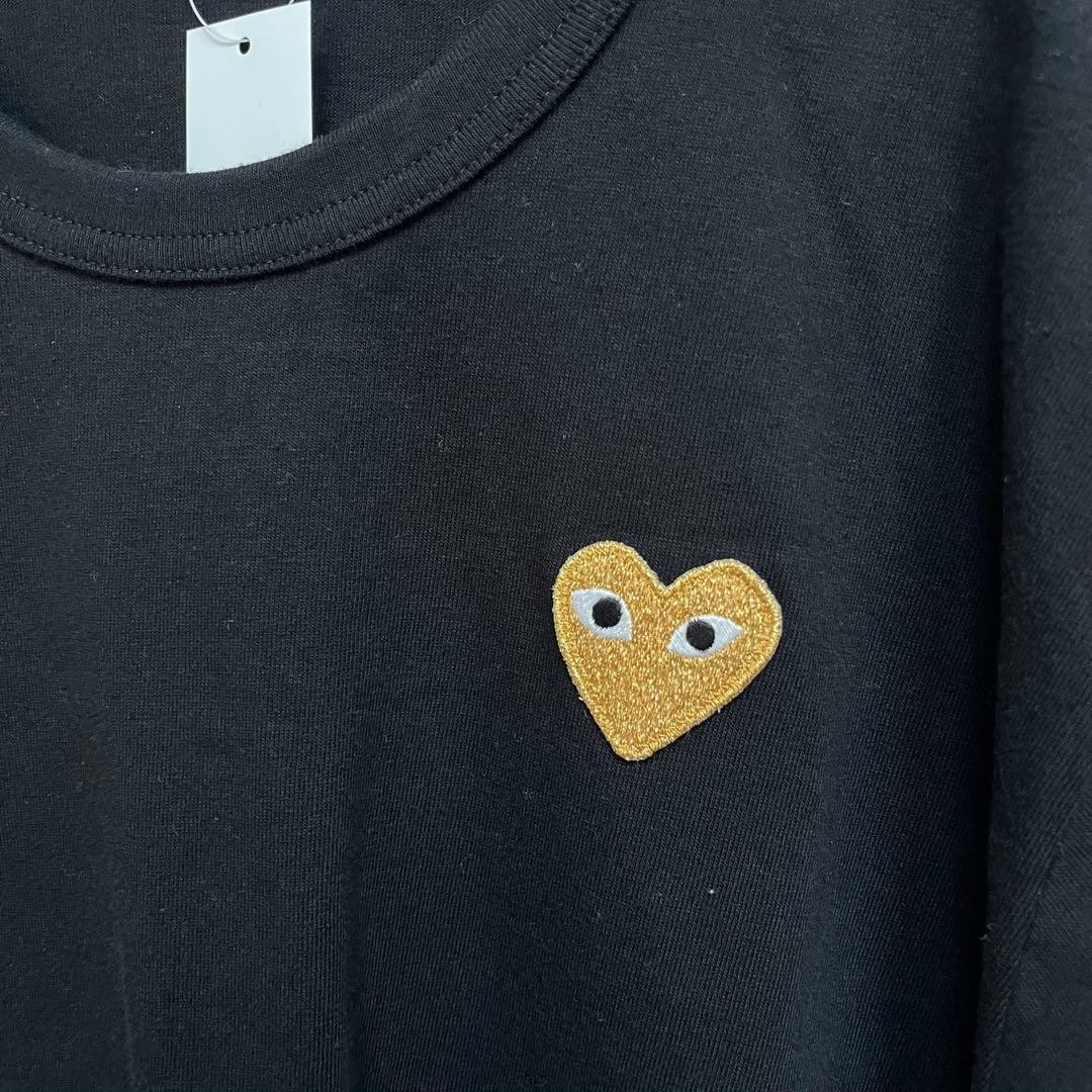 USED BRAND NEW, AUTHENTIC ITEM!! PLAY COMME DES GARCONS!! HEART PATCH T-SHIRT gallery