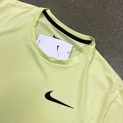 Nike Pro Men’s Dri-FIT HPR Training Top Tee CZ1181-331 Yellow Black NWT Size M