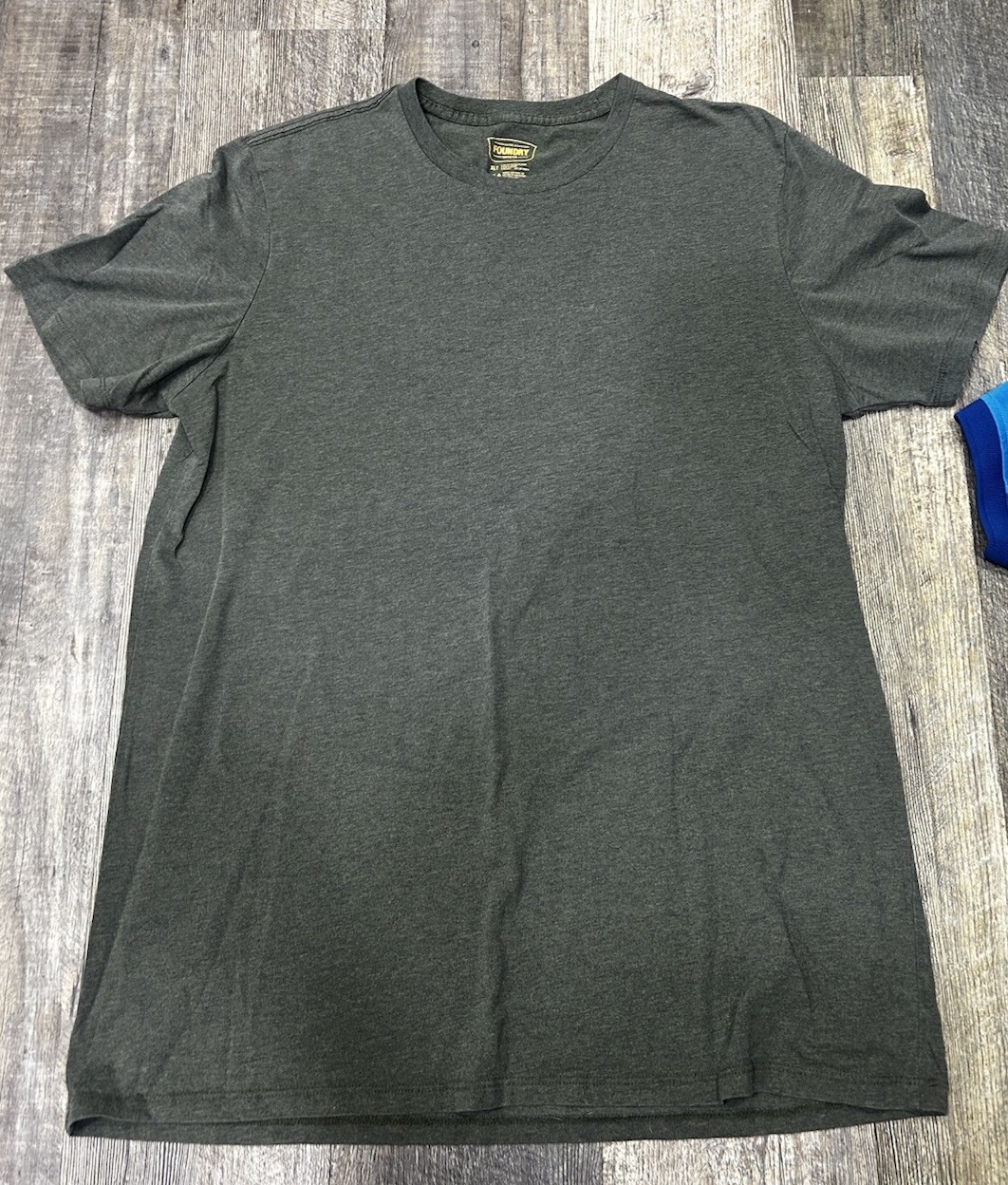 Foundry Men’s Sz. XLT Heathered green Color Soft Material
