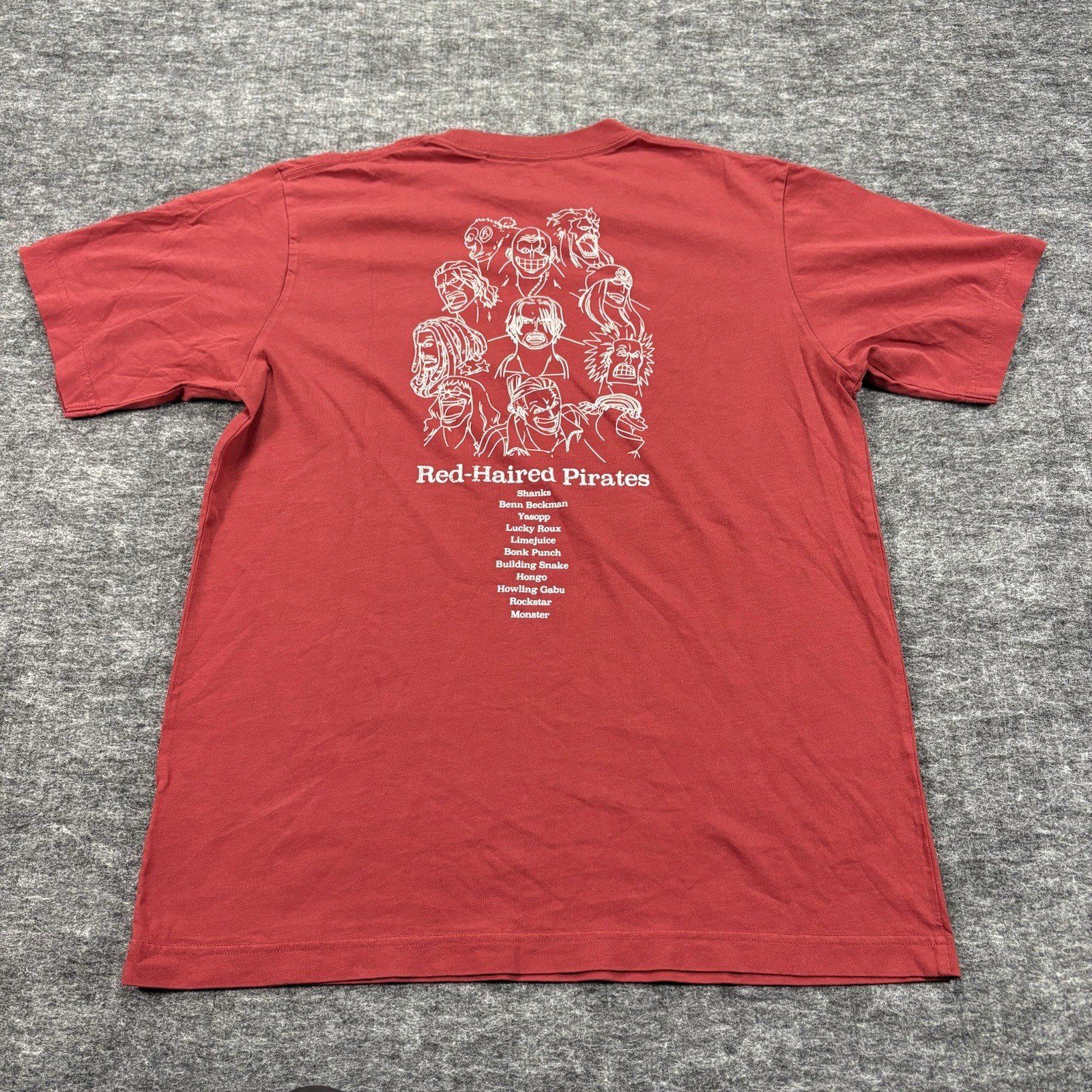 Uniqlo UT One Piece Red Haired Pirates Shanks T Shirt Mens M Anime gallery