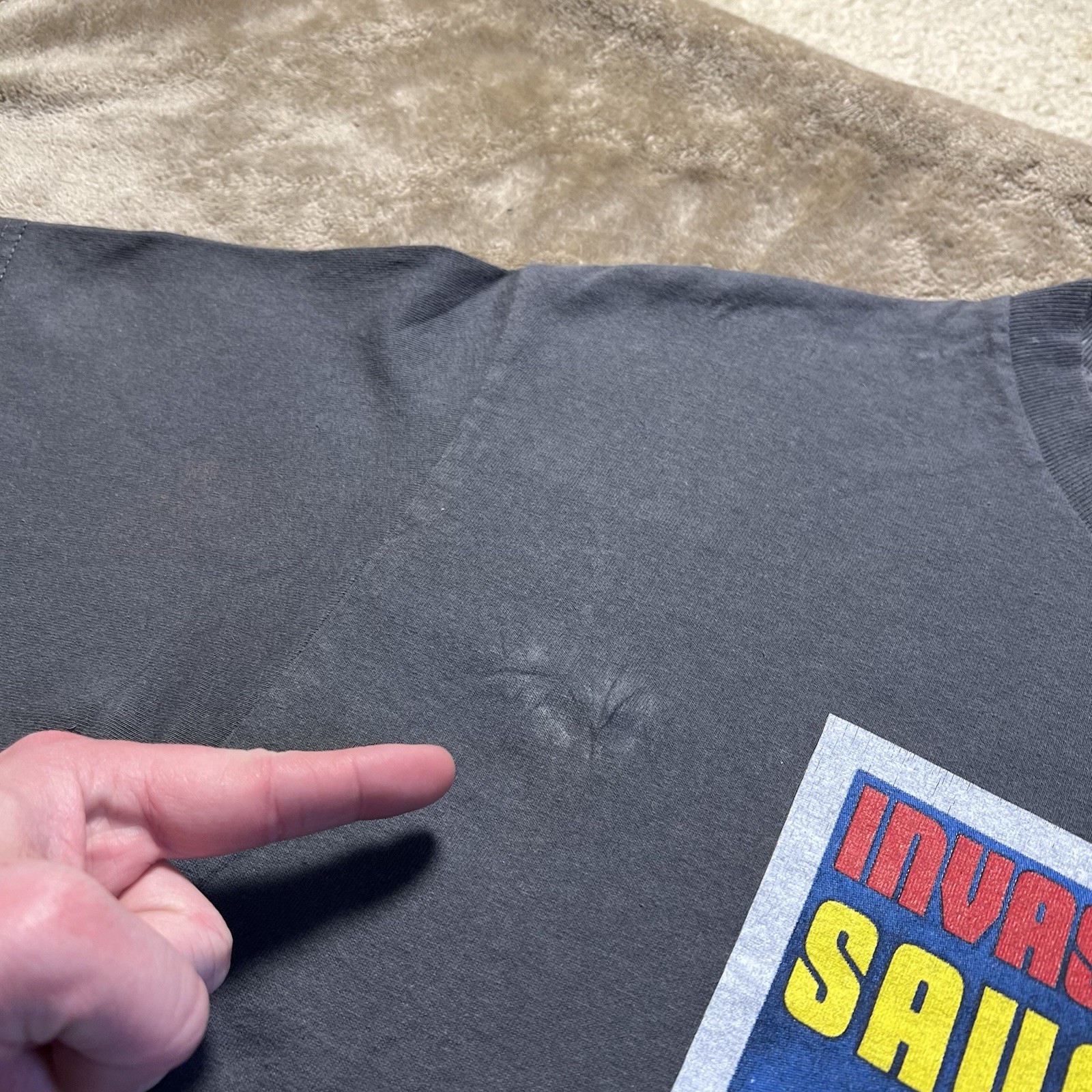 Invasion of the Saucer Men Shirt L Movie Poster Graphic Sci-Fi Horror Tee gallery