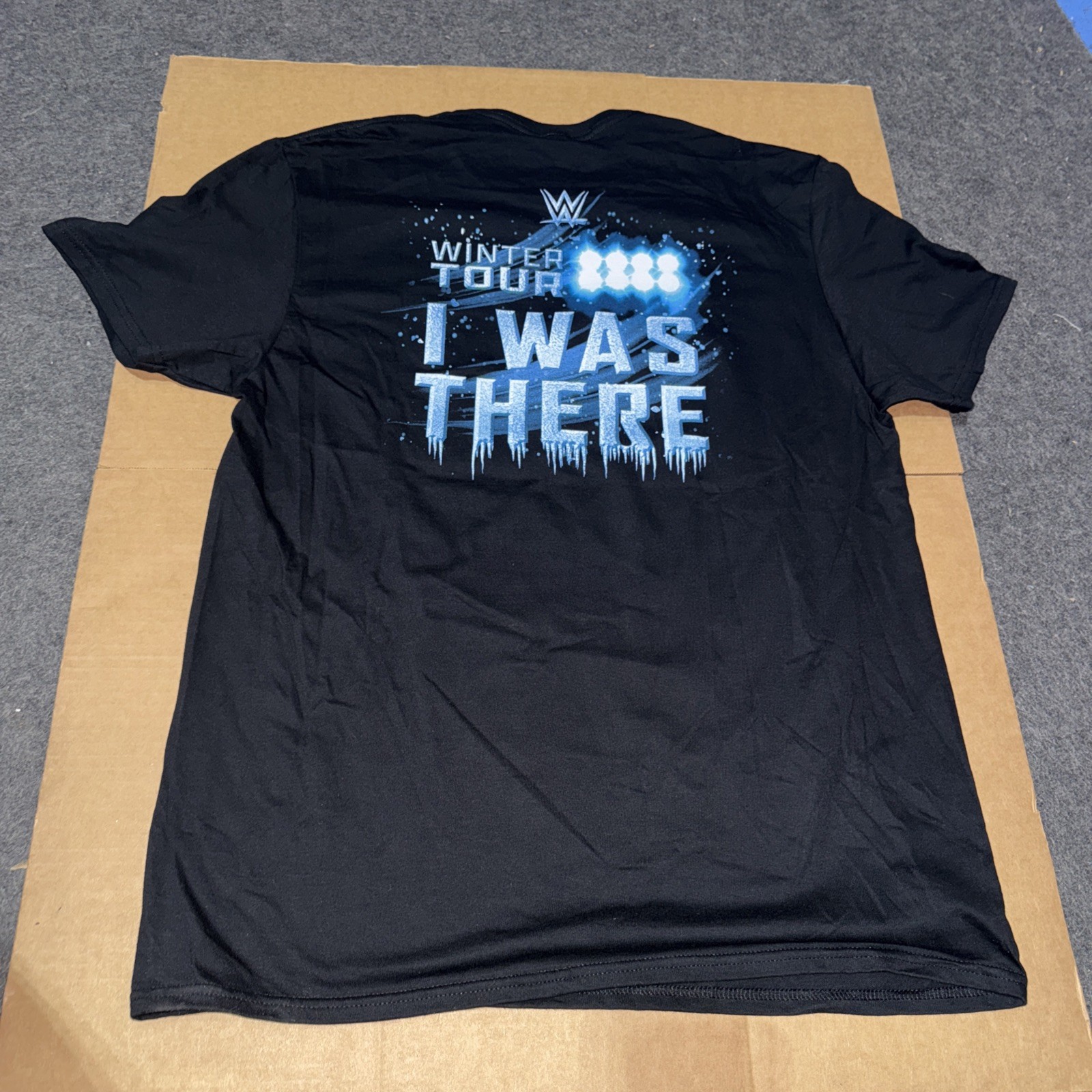 WWE Holiday WInter Tour 2025-2026 I Was There Merch T-shirt Size L in Hand gallery