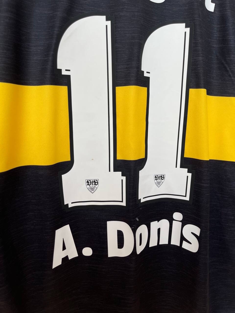 VfB Stuttgart 18/19 Away Jersey Puma #11 Donis Size M Black Soccer Shirt gallery