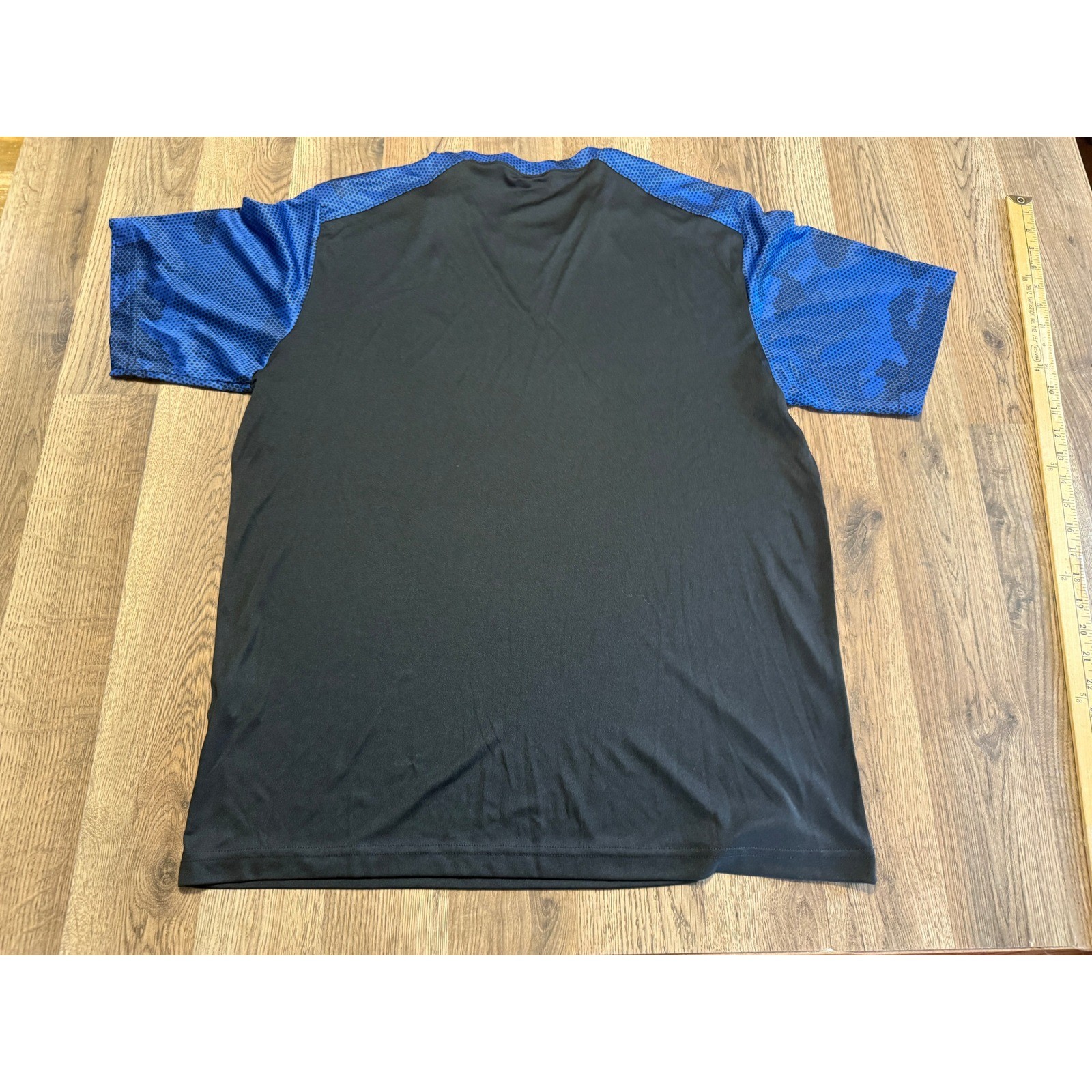 Sport-Tek Short Sleeve T-Shirt Mens XL Black Adult Camo Hex Raglan Excellent gallery