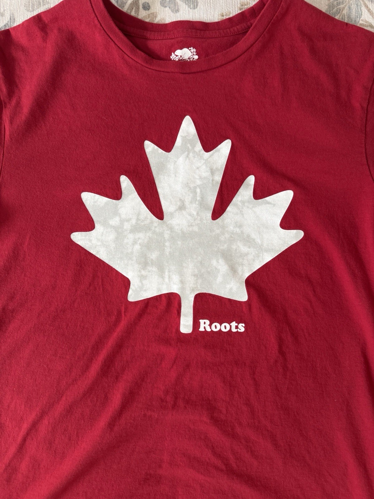 Roots Red Maple Leaf Graphic Cotton Knit Crew Neck Short Sleeve Men's T-Shirt gallery