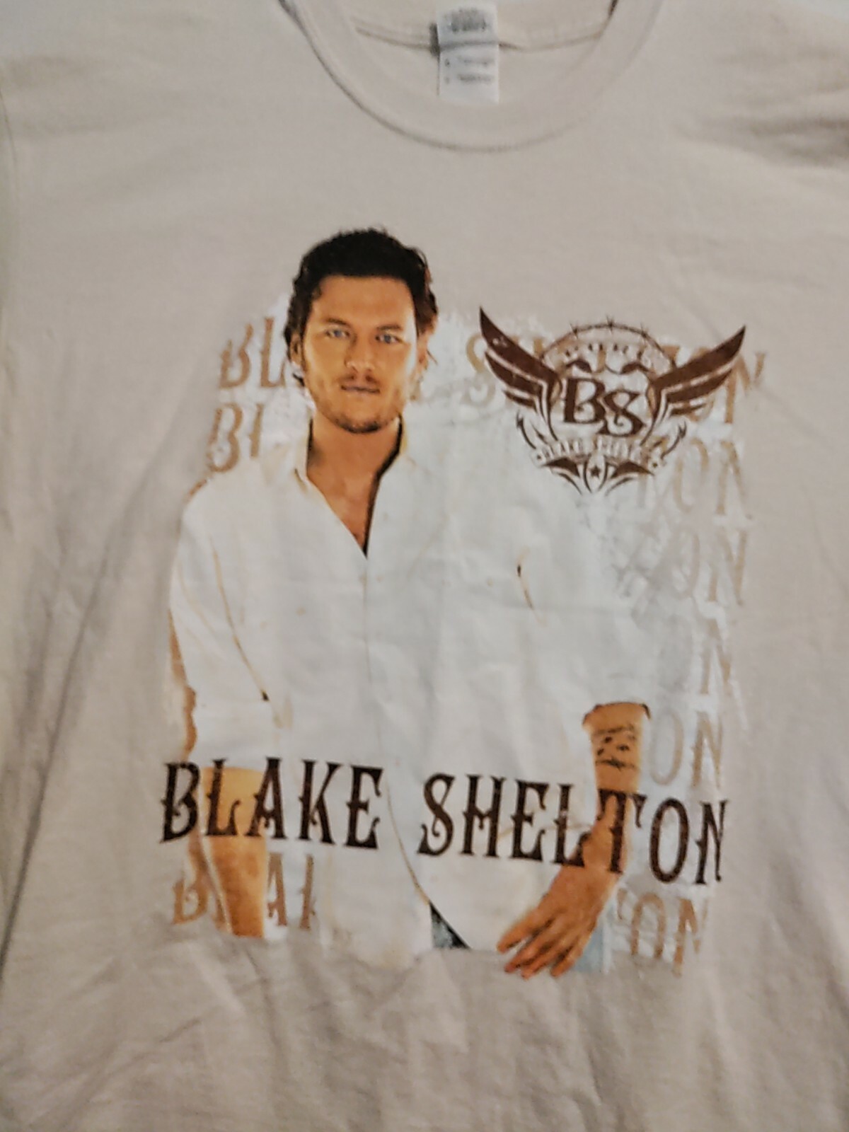 Blake Shelton Pure BS tour t-shirt – Ivory color Size L
