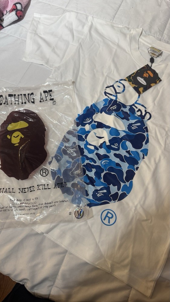 A Bathing Ape BAPE Men’s M White/Blue Graphic Logo Crew Neck T-Shirt