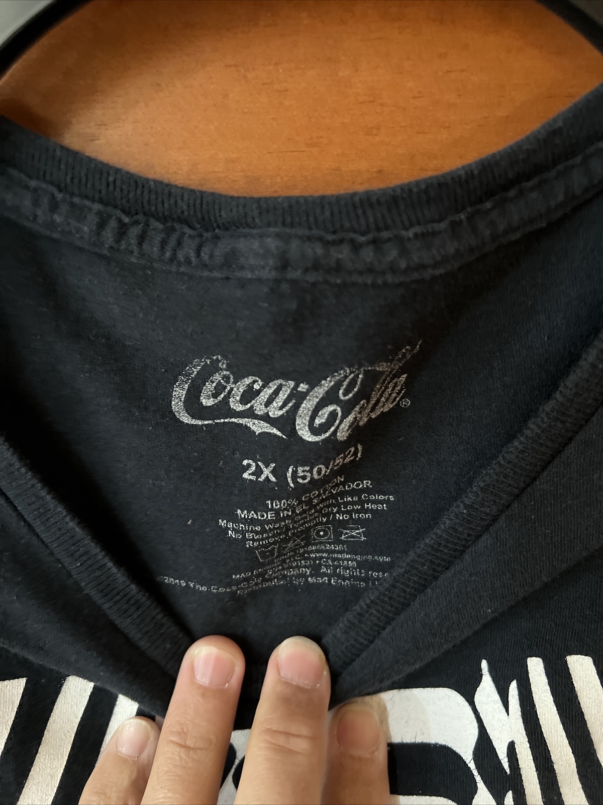 Coca-Cola Men T-Shirt Size 2X Black Op-Art Artwork Flawed gallery