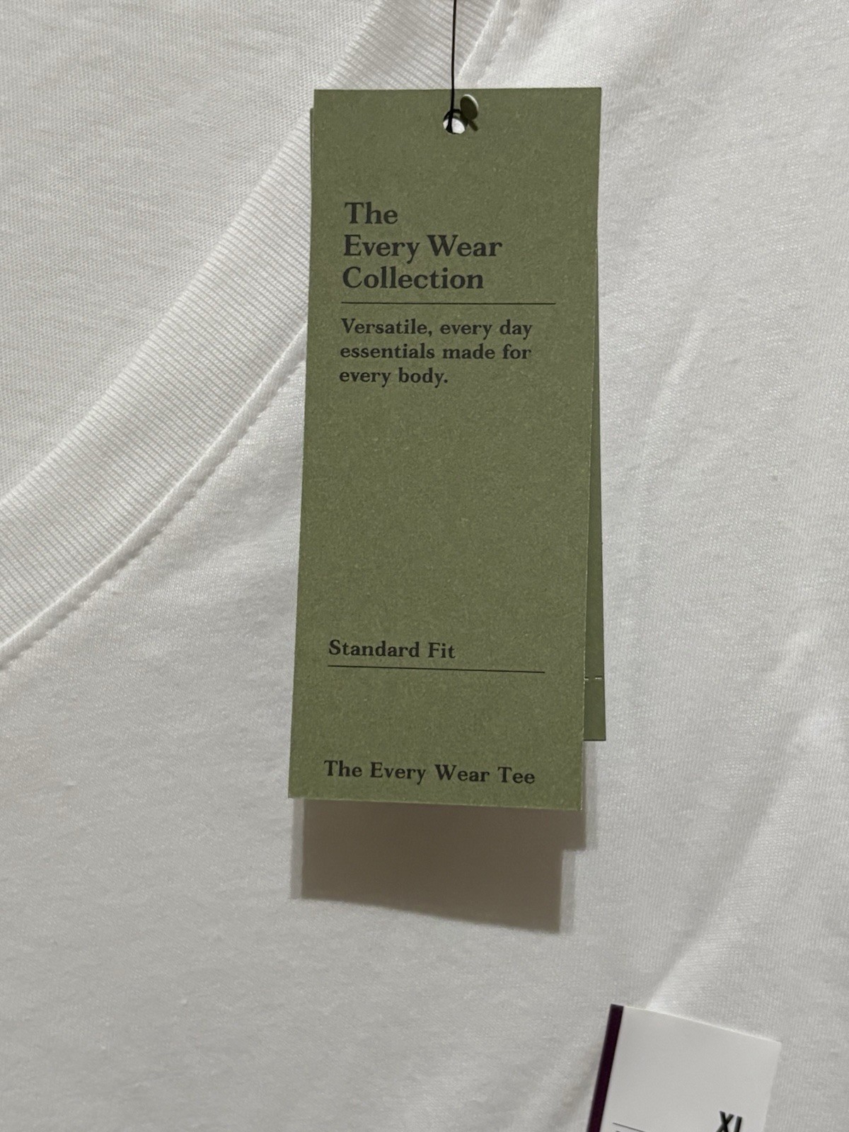 Goodfellow Every Wear V-Neck T-Shirt Men's XL White NWT Cotton Blend Tee gallery