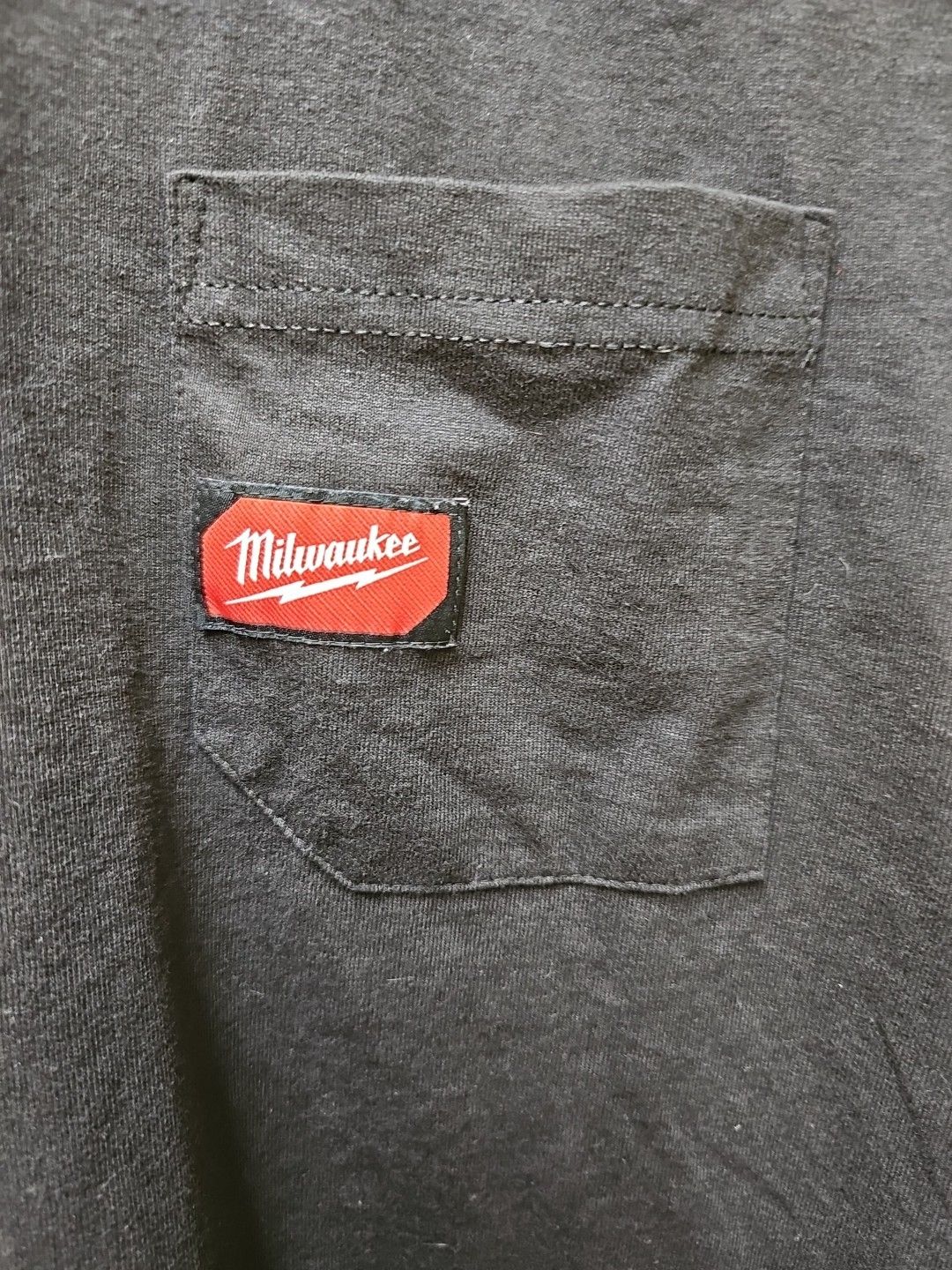 Milwaukee Heavy-duty Pocket T-shirt Men's Large Black GRIDIRON Short Sleeve gallery
