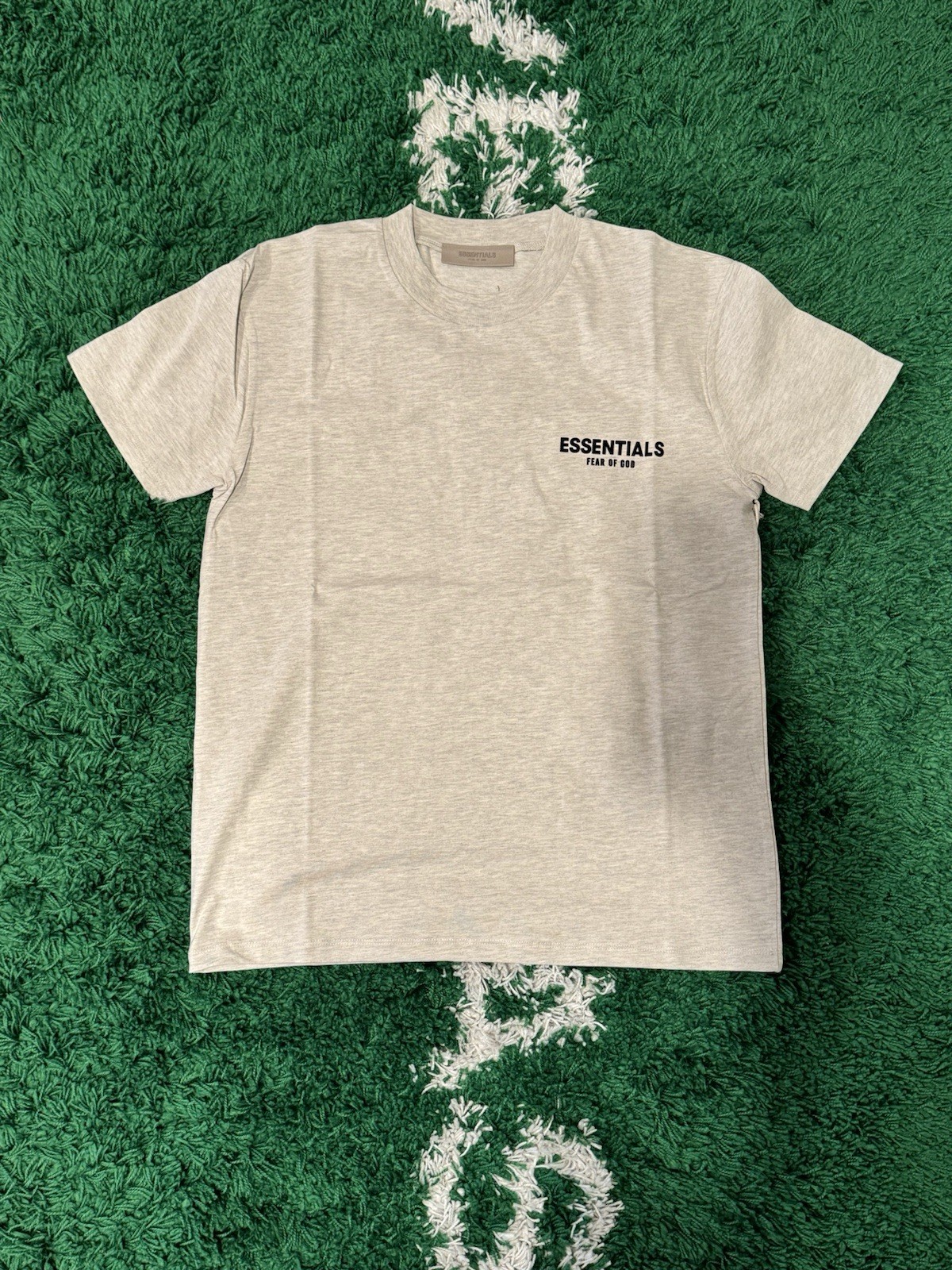 Fear Of God Essentials Light Oatmeal Tee Brand New Size XXL gallery
