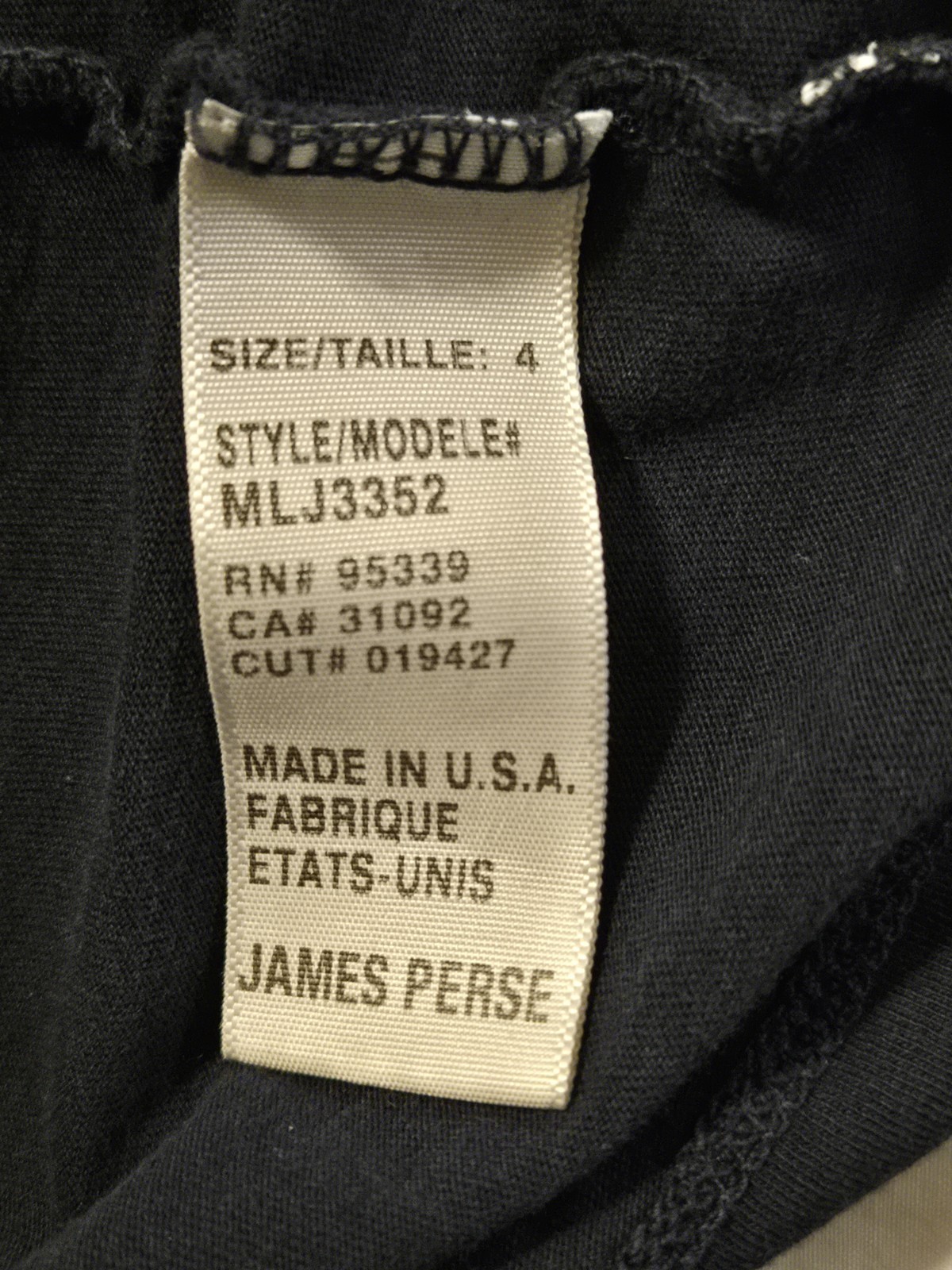 Standard James Perse Navy Blue V-Neck Short Sleeved T-Shirt Size 4/XL gallery