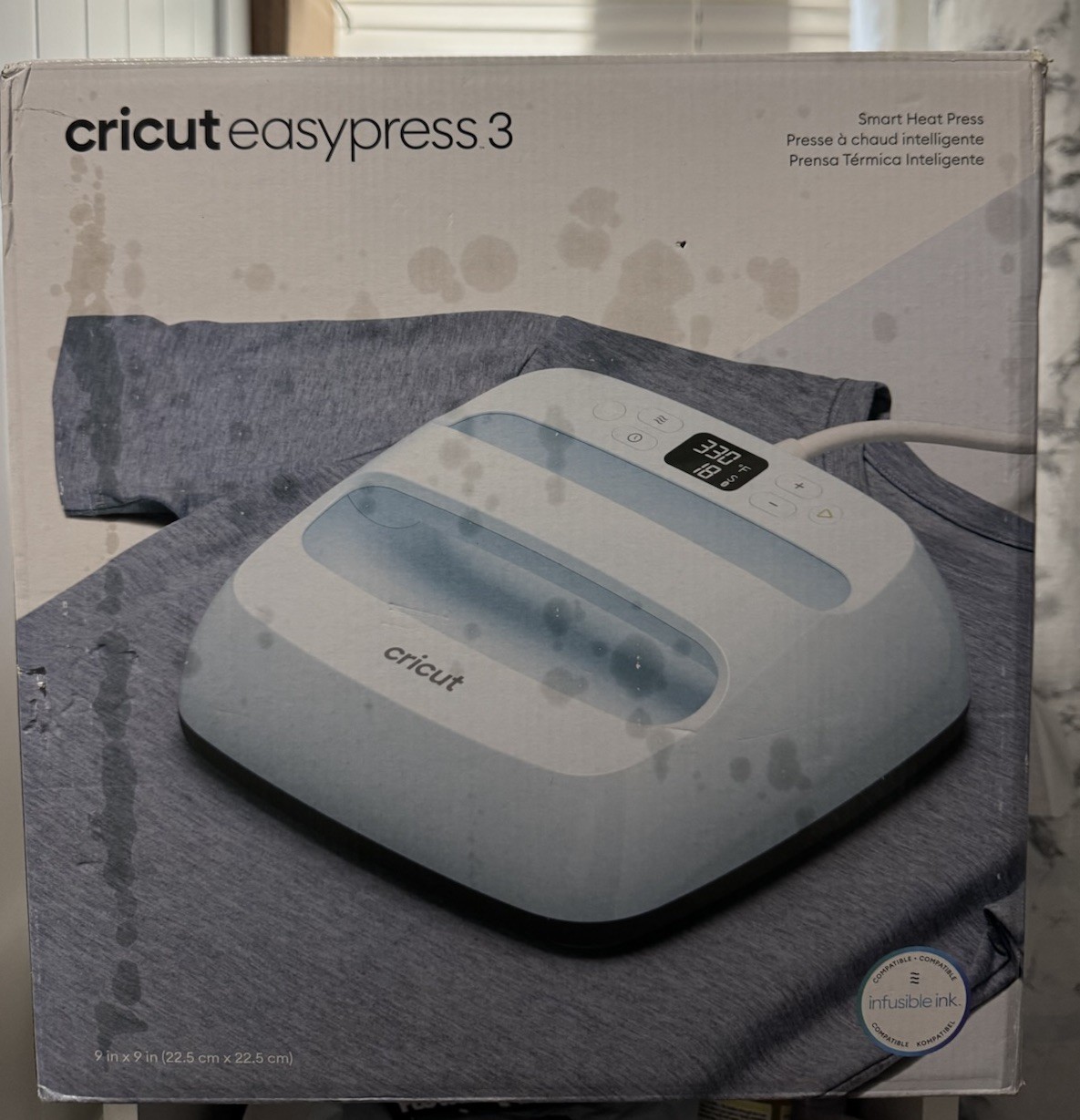 Cricut EasyPress 3 Heat Press 9×9 in Digital Display for T-Shirts/Garments