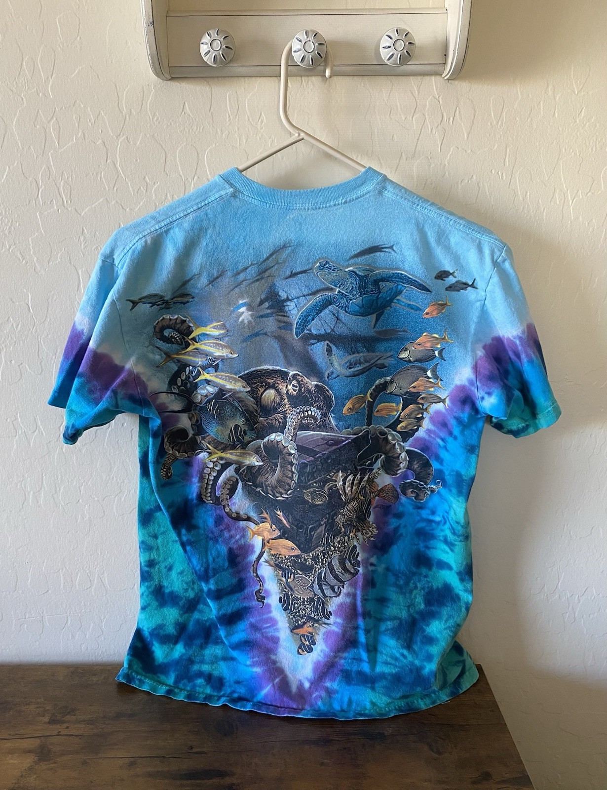 Vintage 90s Y2K Liquid Blue Aquatic Oceanlife Tie Dye Shirt Medium Fish Animals gallery