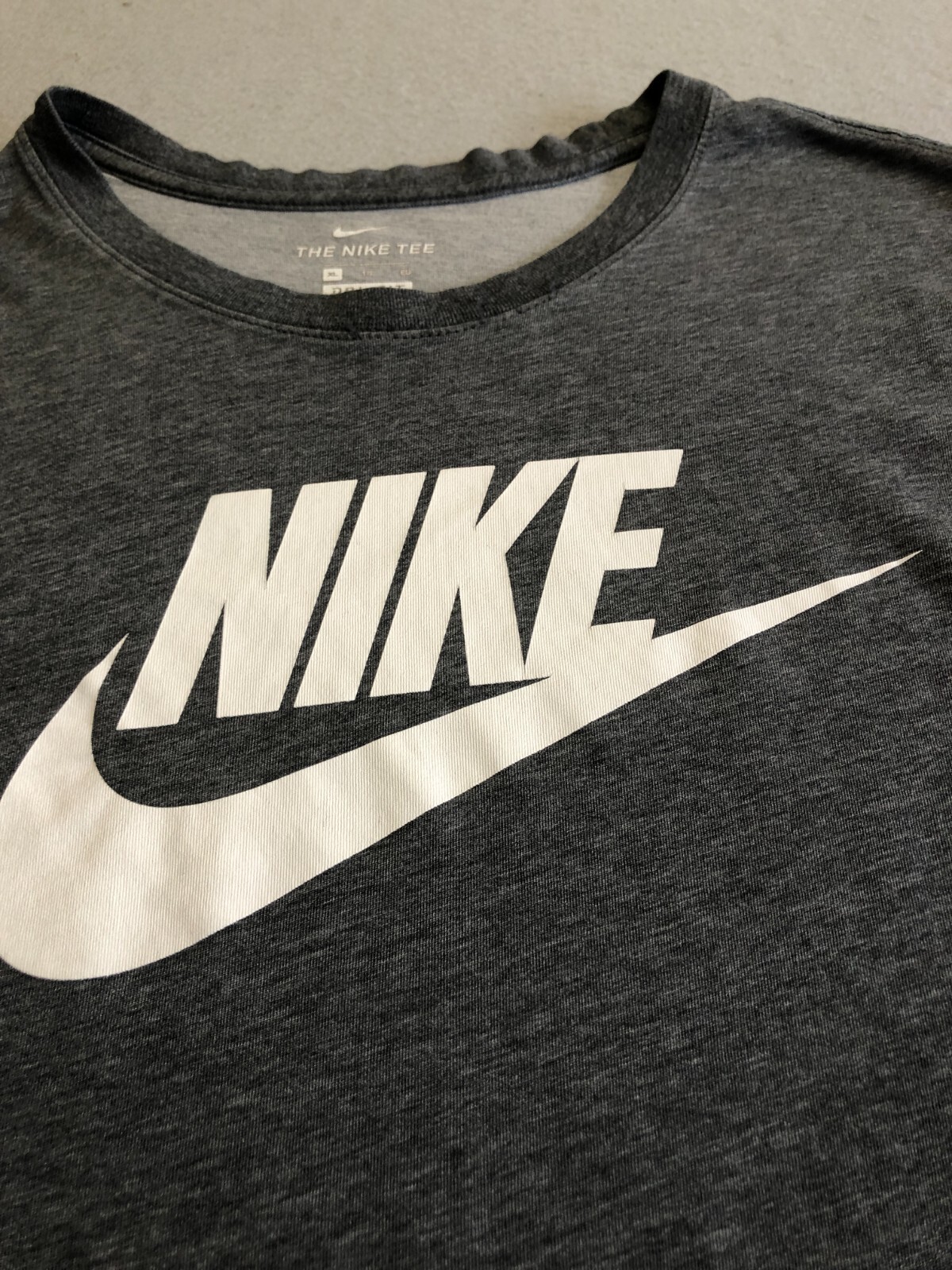 Nike T-Shirt Men's Extra Large Dri-Fit Swoosh Logo Gray Activewear Casual Tee gallery