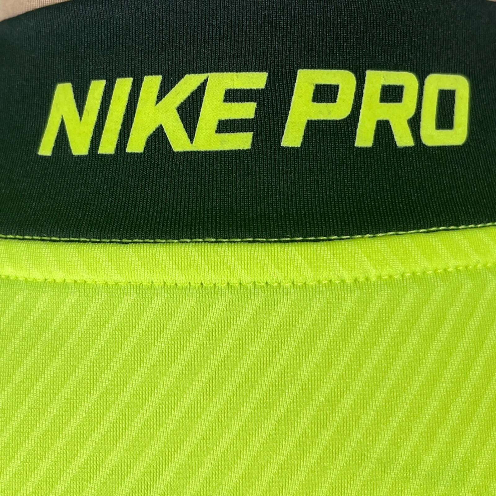 NWT Nike Pro Combat Dri-Fit Old Dominion Monarchs Chartreuse 1/4 Zip Pullover L gallery