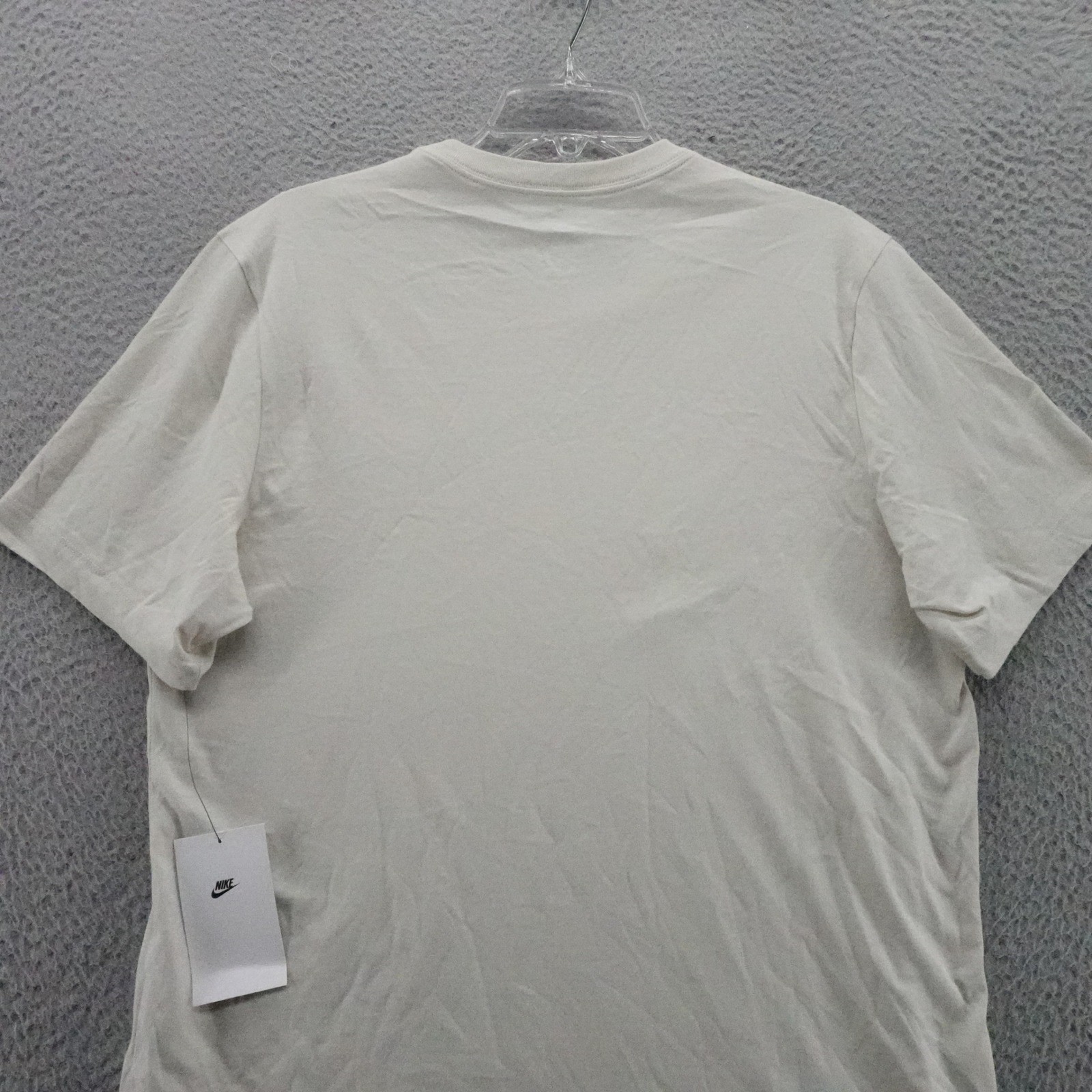 Nike Sportswear Club Tee Mens Medium Light Bone White Cotton T-Shirt AR4997-073 gallery