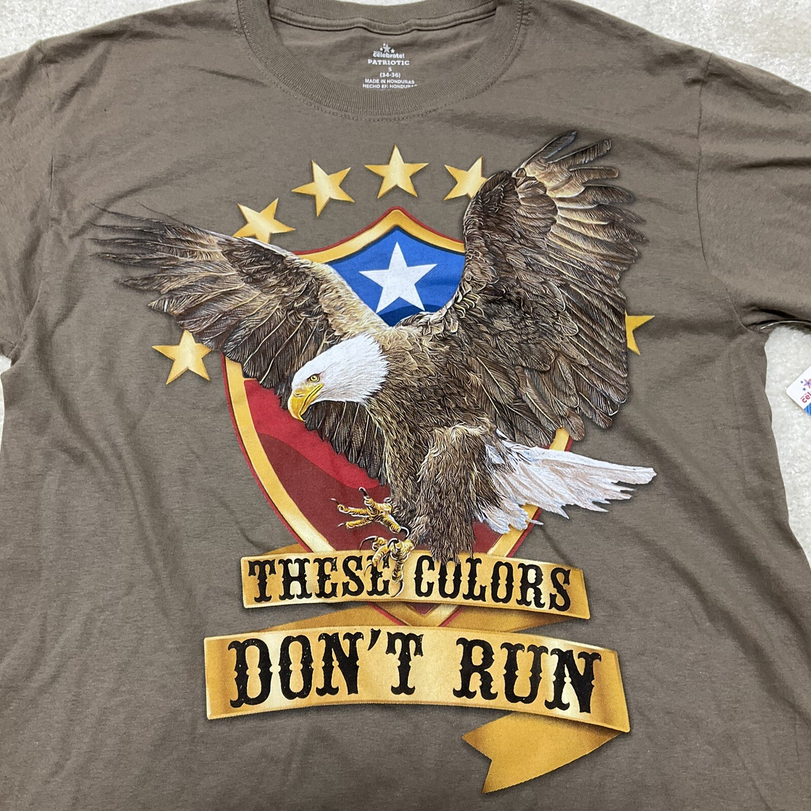 Way To Celebrate Patriotic Mens Size S 34-36 These Colors Dont Run T-Shirt Brown gallery