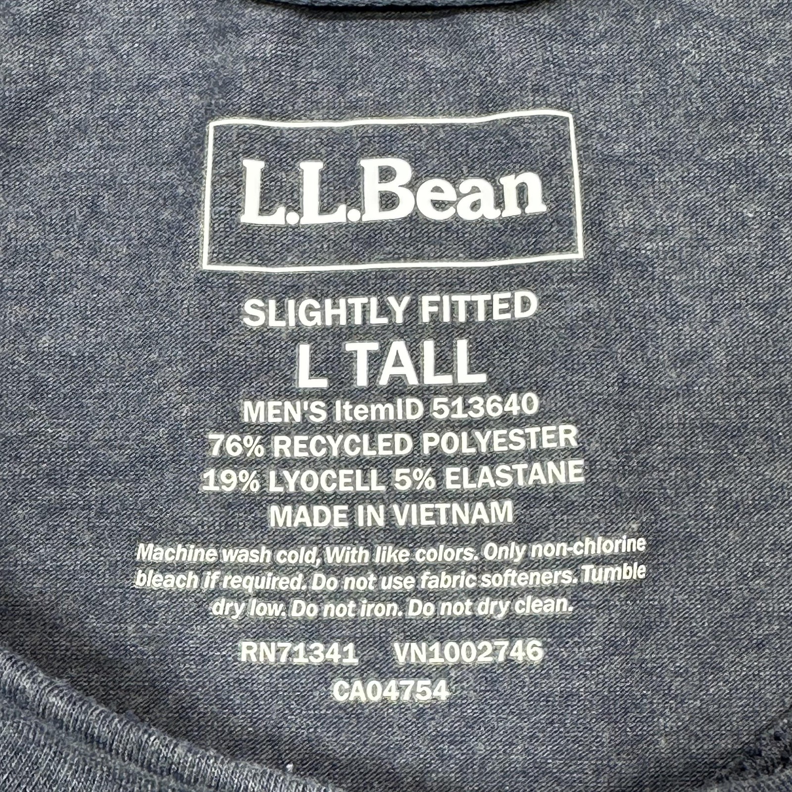 LL Bean Everyday SunSmart Tee Shirt Mens LT Blue Solid Performance Crewneck gallery