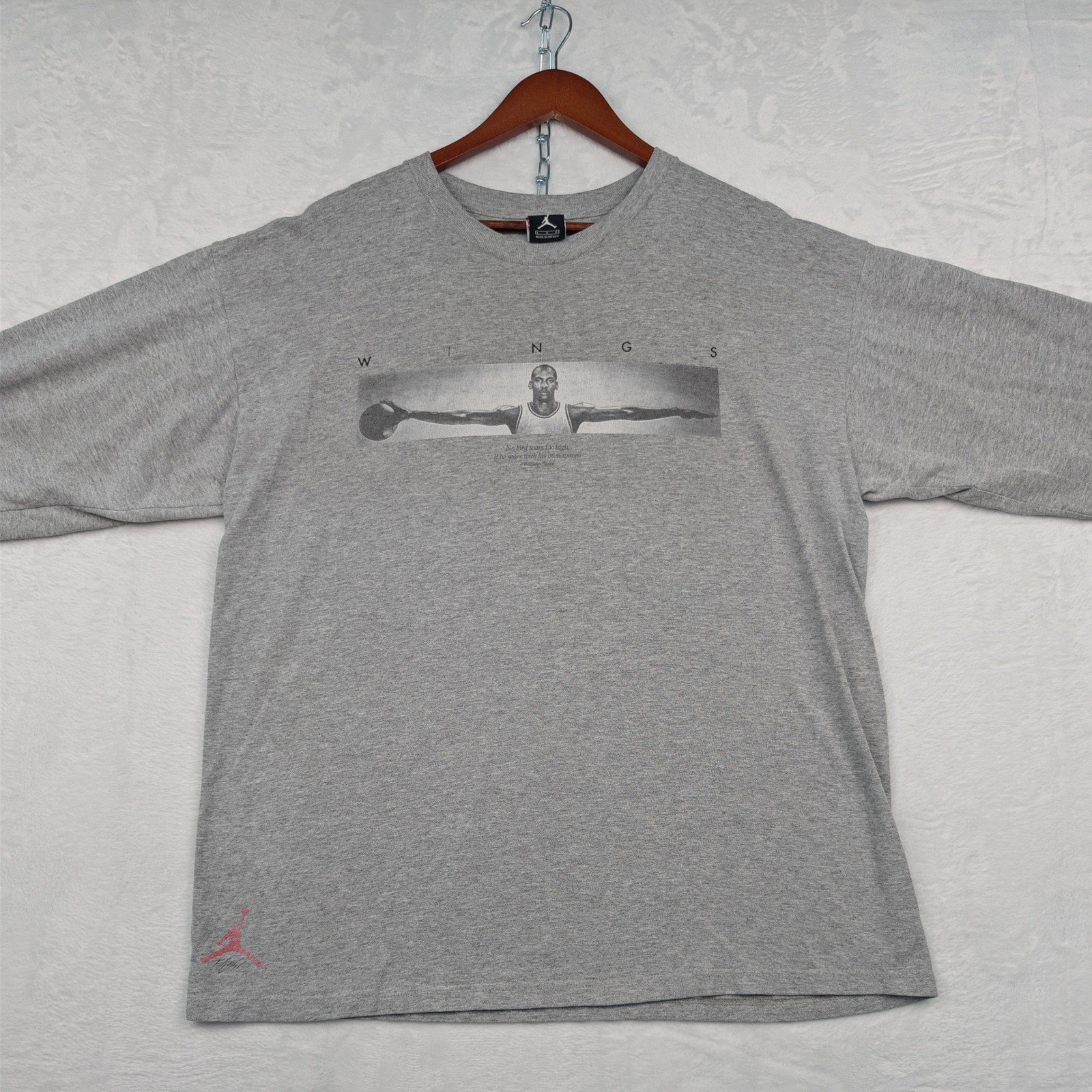VTG Jordan T-Shirt Men's Large Gray Nike Air Wings Michael Jordan Graphic LS 90s gallery