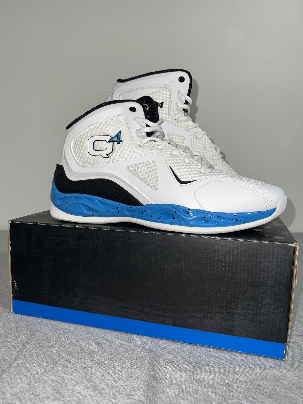 Q4 Sports Shoes Mens Size 10.5 Basketball Performance Athletic New Sneakers