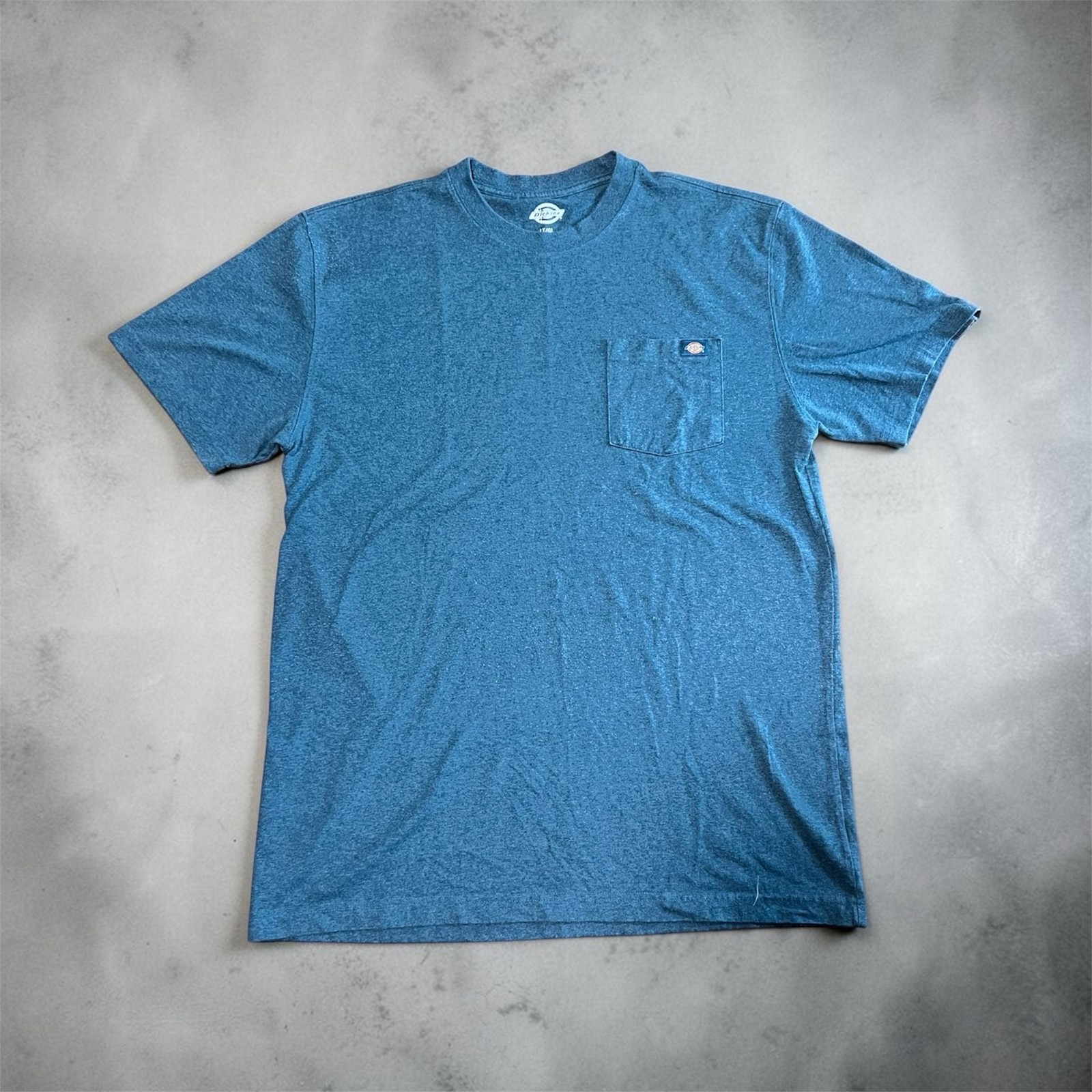 Dickies Men's Short Sleeve Heavyweight Heathered Pocket T-Shirt gallery