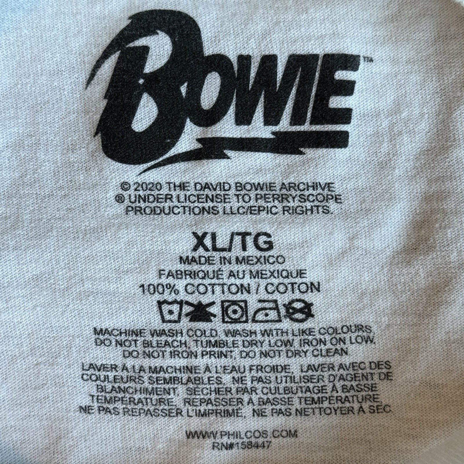 DAVID BOWIE Rebel Rebel Licensed Glam Rock T-Shirt 2020. XL Preowned NV gallery