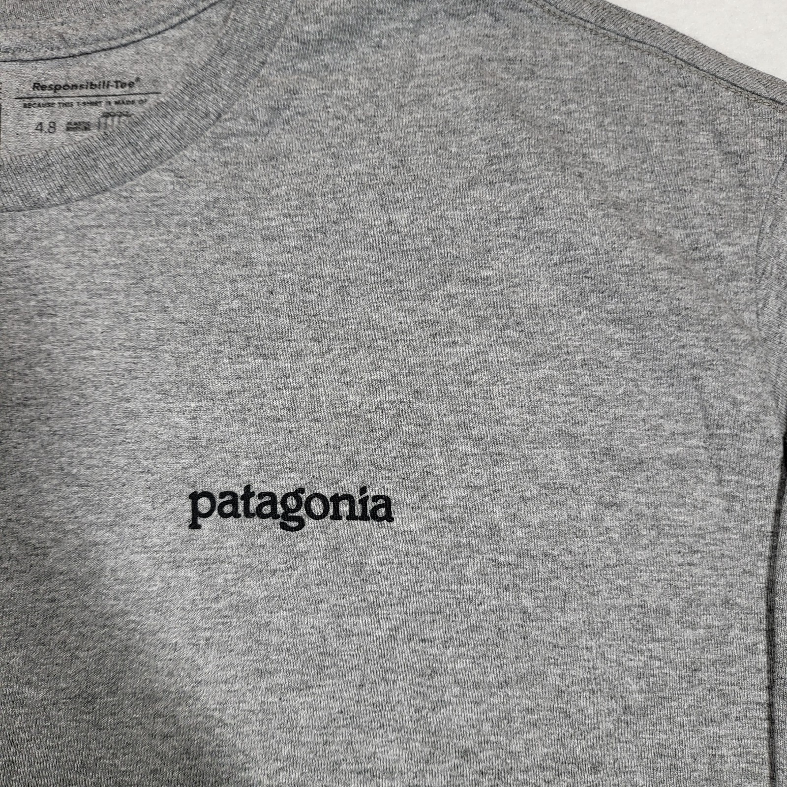 Patagonia Shirt Mens Large Crewneck Gray Long Sleeve Cotton Blend Tee P6 Logo gallery