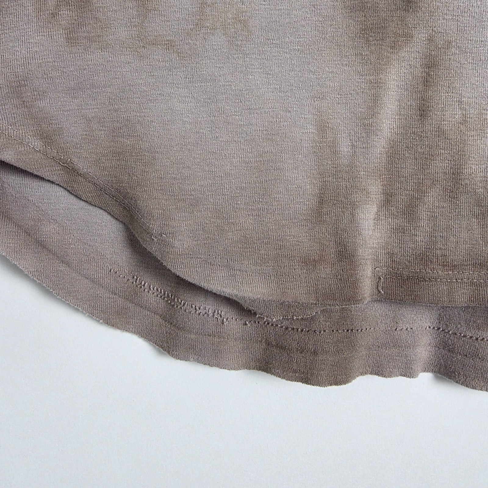 Vintage James Perse Y2K Distressed 100% Cotton Mens Size 2 Short Sleeve T Shirt gallery
