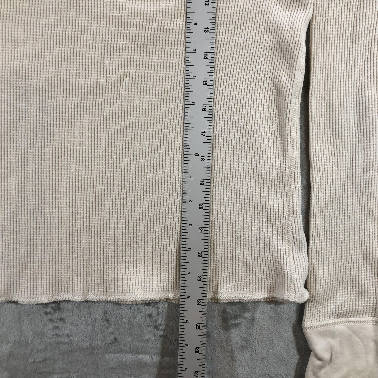Hollister Shirt Mens M Beige Waffle Thermal Long Sleeve Crewneck Logo Patch Y2k gallery