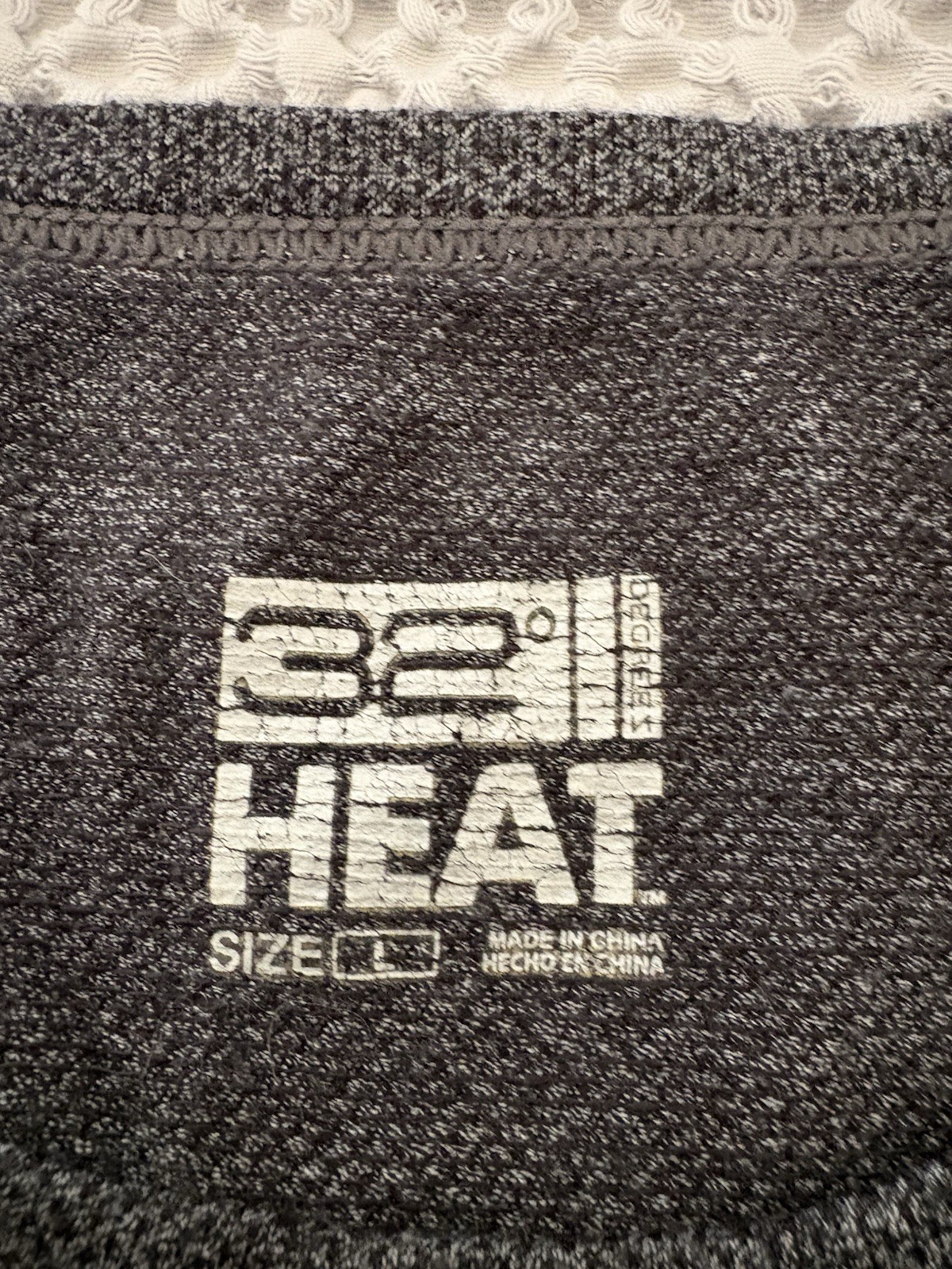 32 Degree Heat Men Shirt Large Black Polyester Blend Long Sleeve Pullover Tshirt gallery