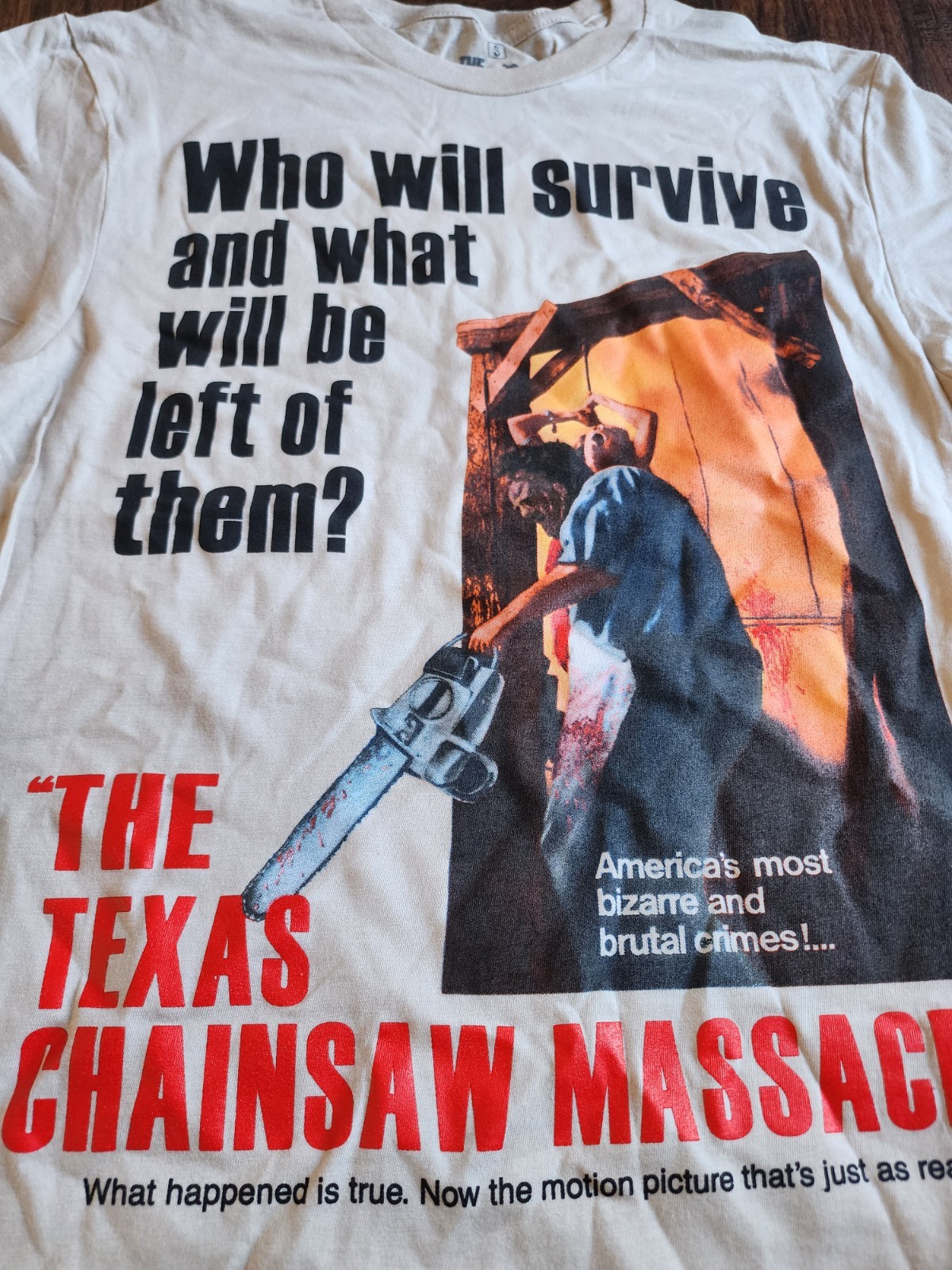 Hot Topic Authentic THE TEXAS CHAINSAW MASSACRE T-Shirt Men's Size Small, NEW!! gallery