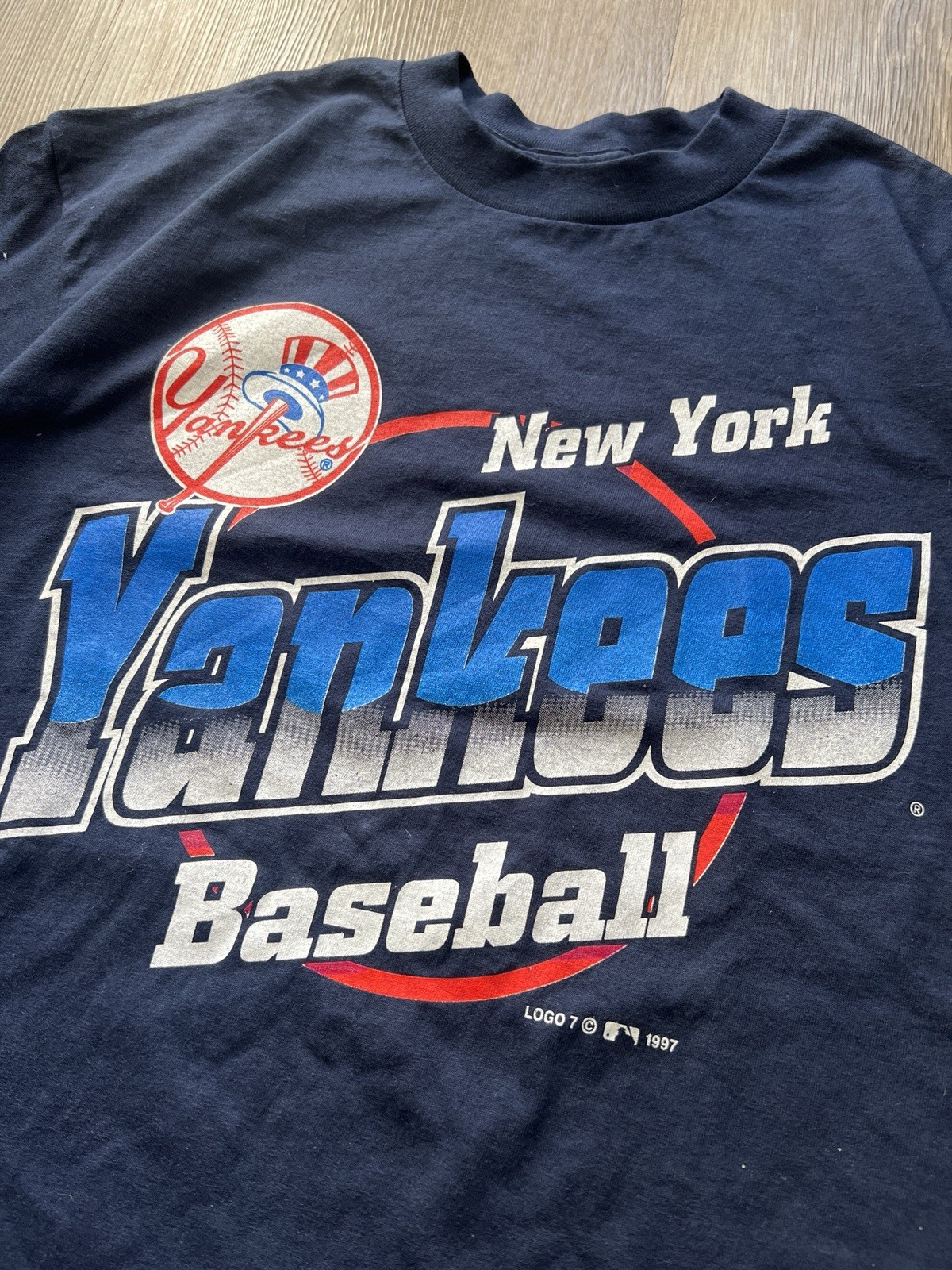 Vintage 90s New York Yankees MLB Baseball T-Shirt XL Logo 7 Made in USA 1997 gallery