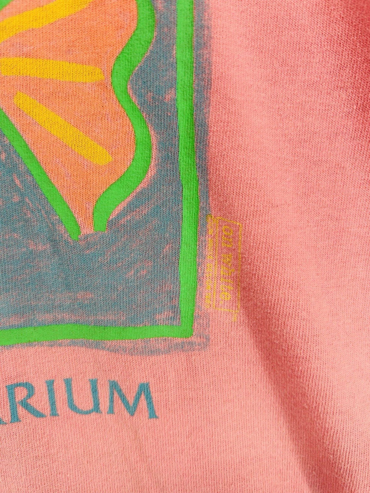 Vtg Monterey Bay Aquarium Tropical Fish T-shirt Pink Retro Tee Sea Life XL gallery