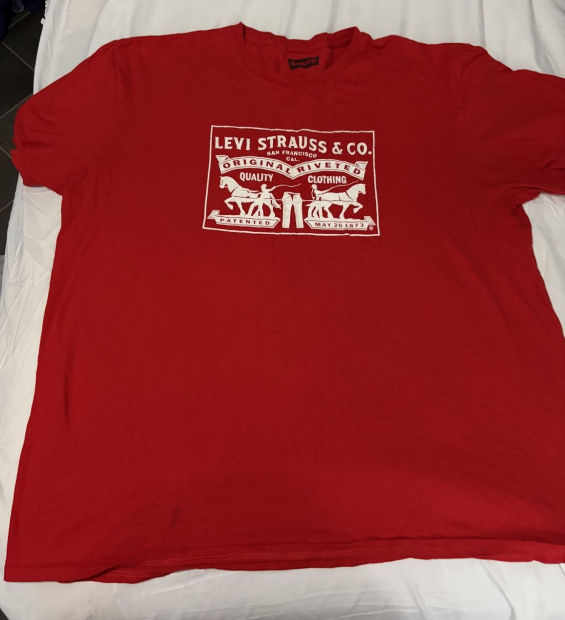 Levi’s Men’s Red Graphic Logo Print Crew Neck Short Sleeve Cotton Knit Tee 2XL gallery