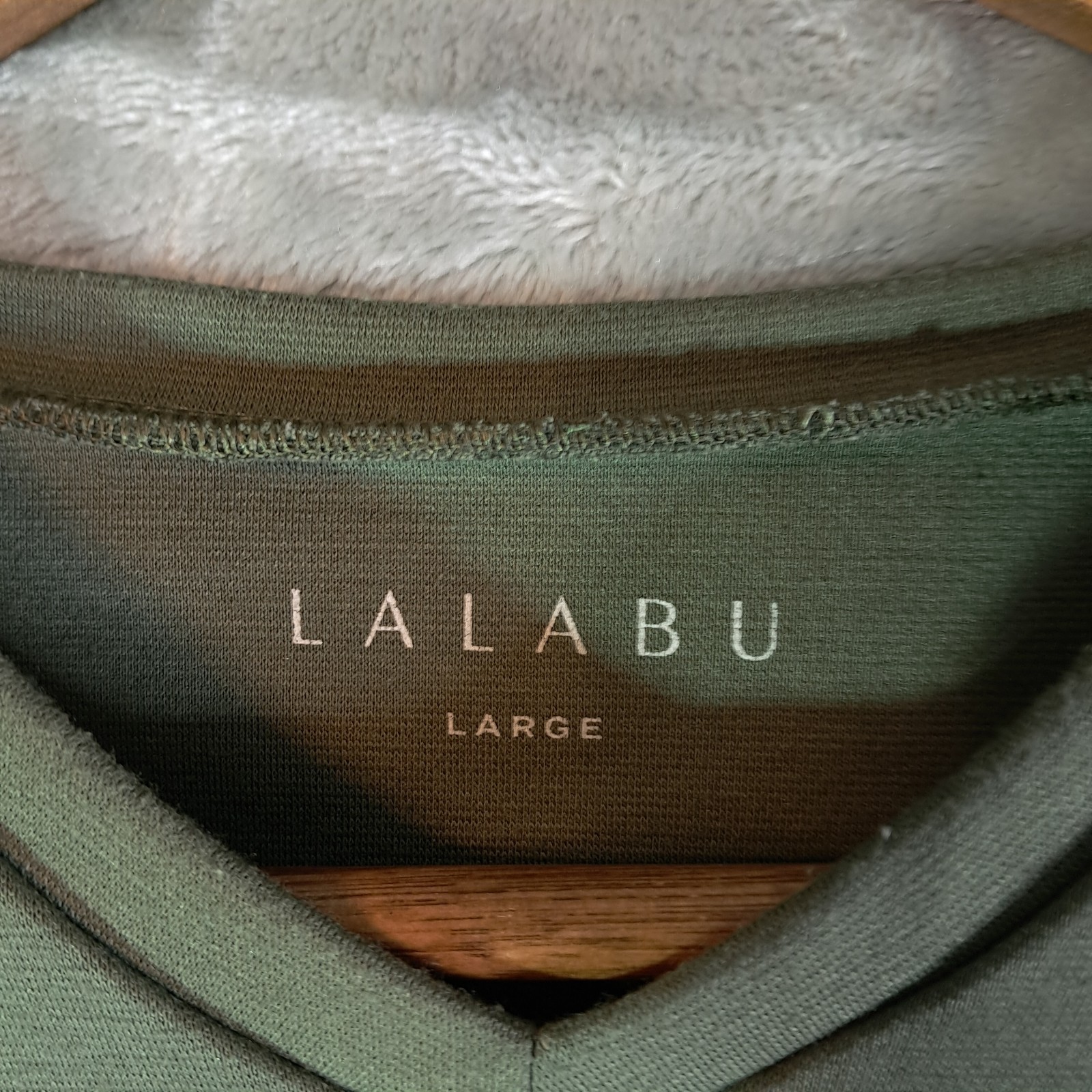LALABU Dad Shirt Mens Size Large Green Baby Carrier Soothing Kangaroo Pocket gallery