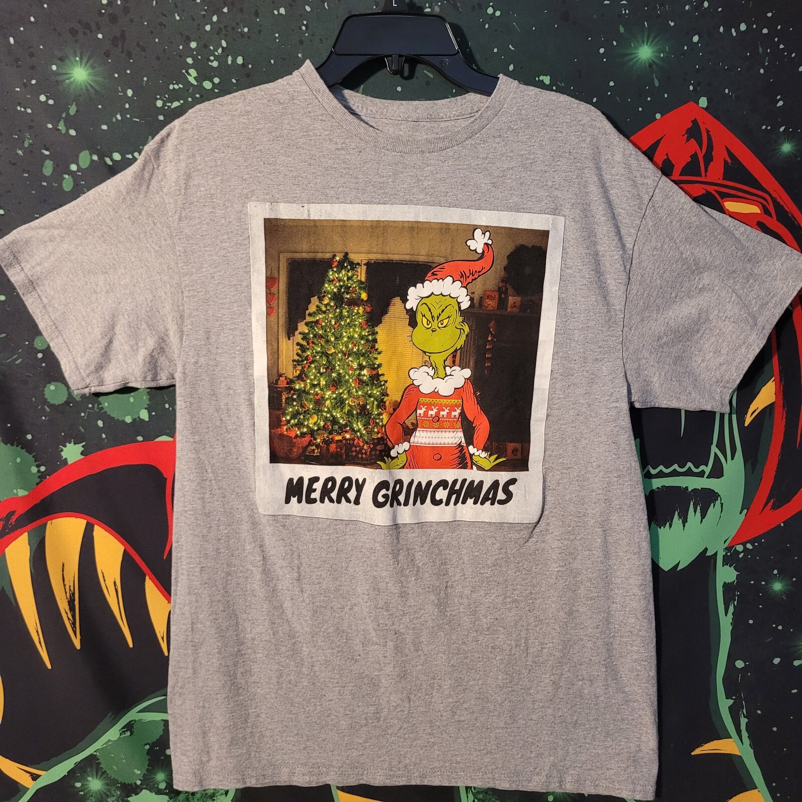 The GRINCH Merry Grinchmas Christmas XMas Shirt Size L Bah Humbug Dr. Seuss