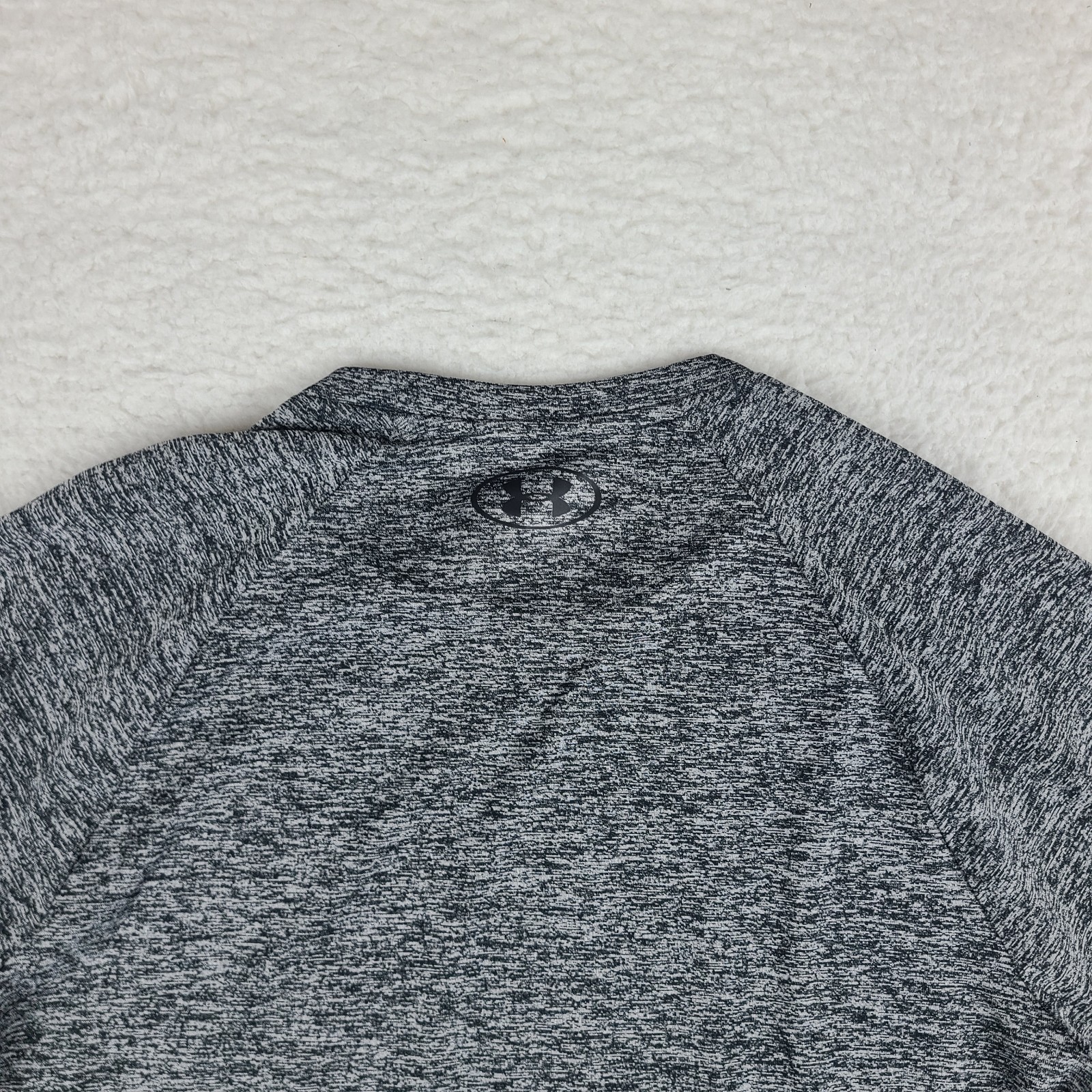 Under Armour The Tech Tee Shirt Mens Small Dark Gray Heathered Heatgear T-Shirt gallery
