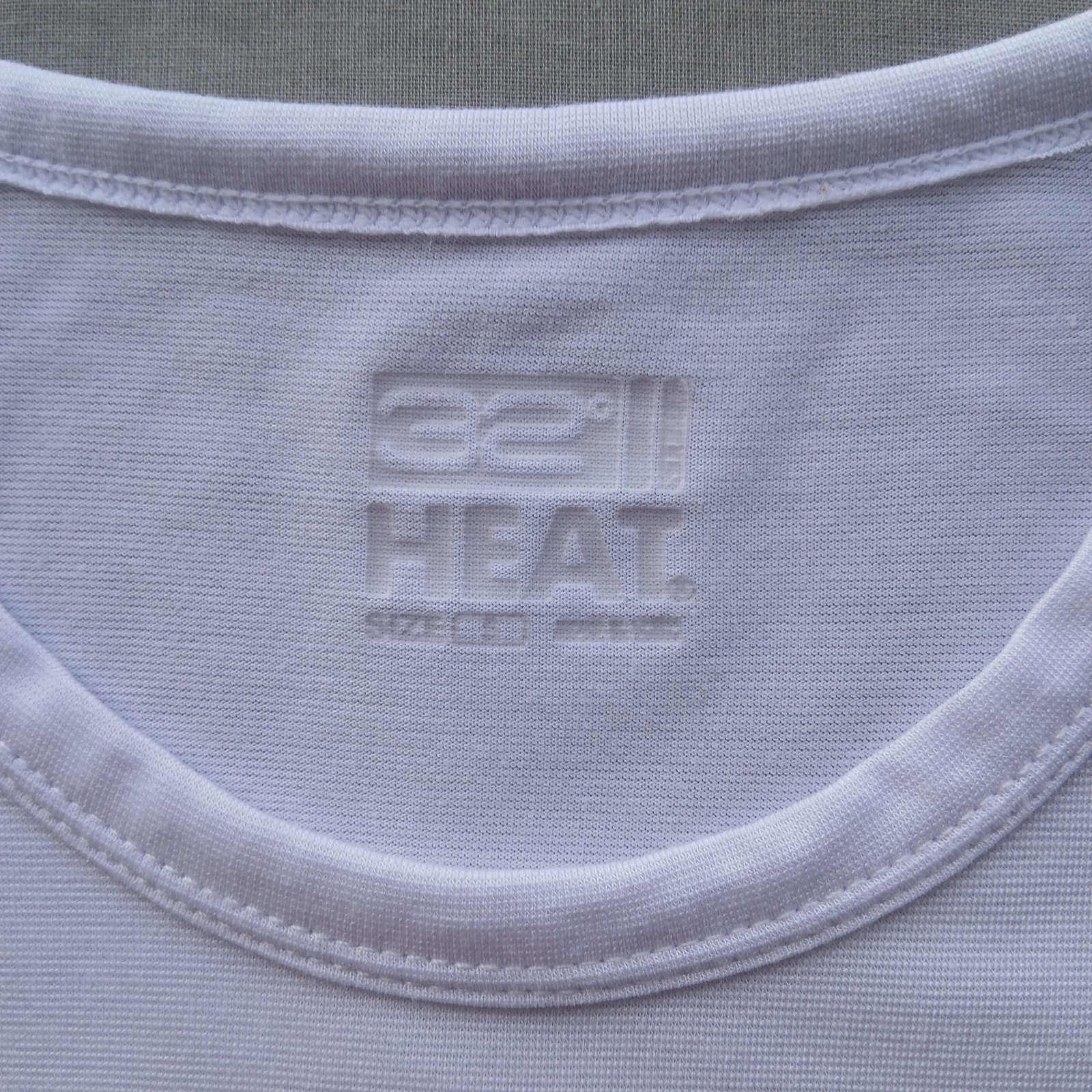 32 Degrees Heat Long Sleeve T-shirt Men's Small white warm base-layers gallery