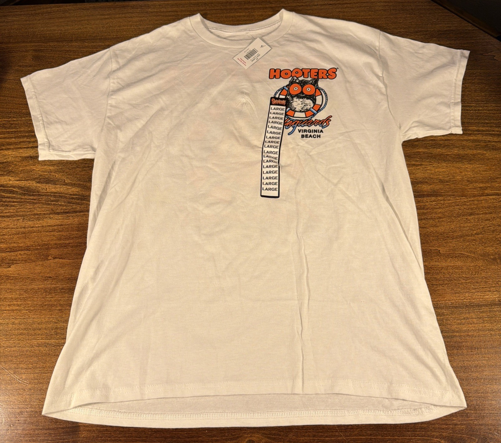 NWT Spencer’s Hooters White Graphic T-Shirt Virginia Beach Size L Lifeguard