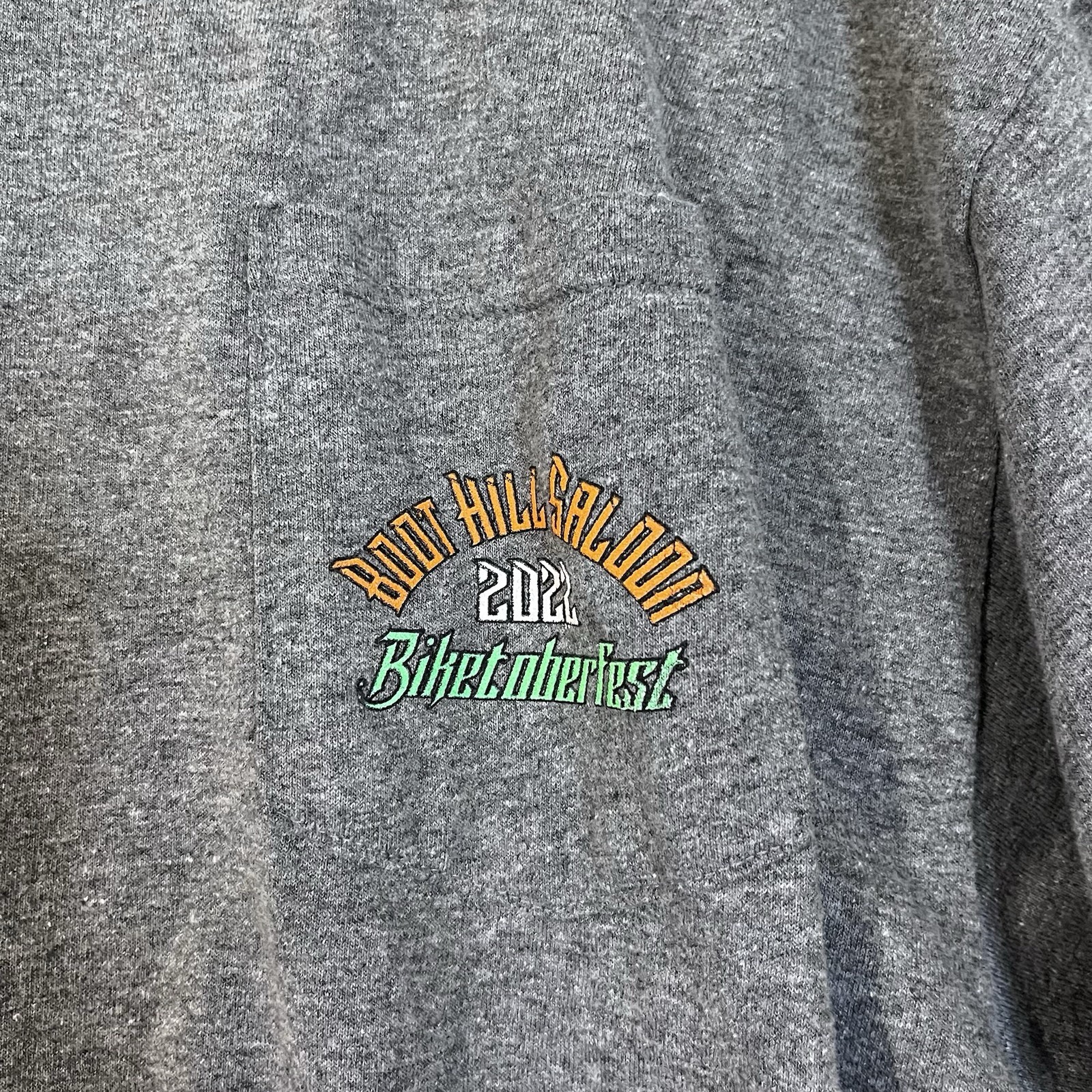 Gilden XL Biketoberfest 2022 Spooky Graveyard T-shirt Boot Hill Saloon Biker gallery