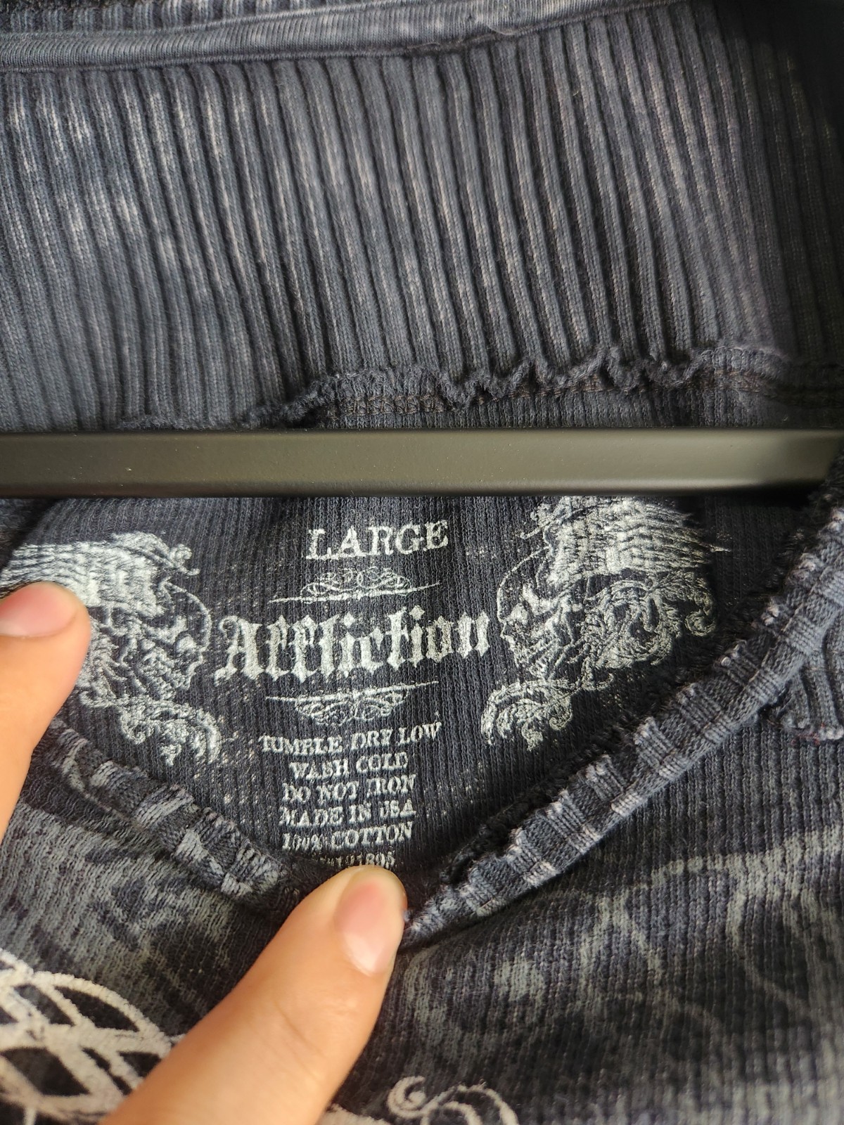Affliction Dead or Alive Blue ThermalKnit Studded shirt Mens Sz L Biker Grunge gallery