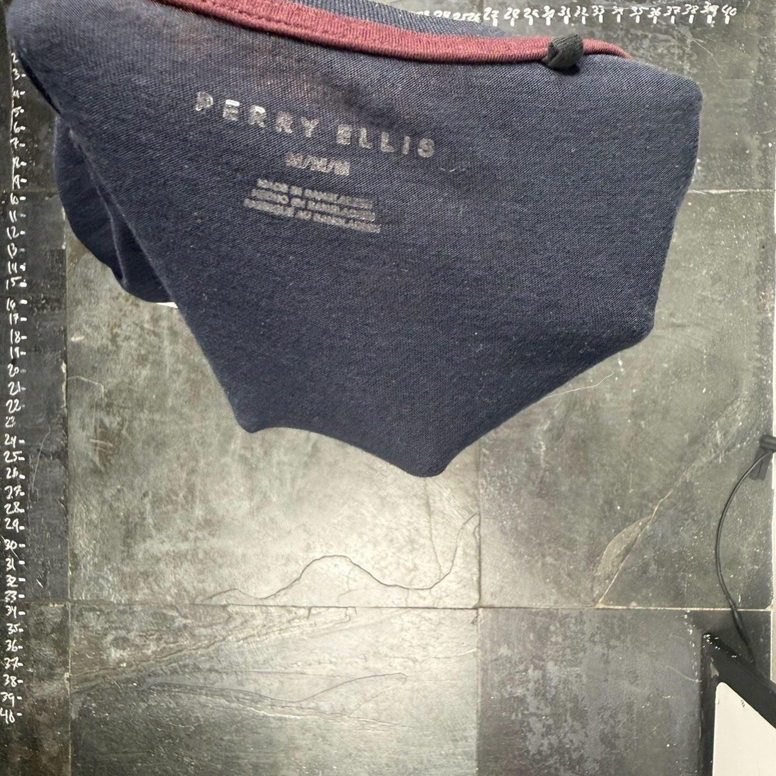 Perry ellis colorblock crew neck gallery