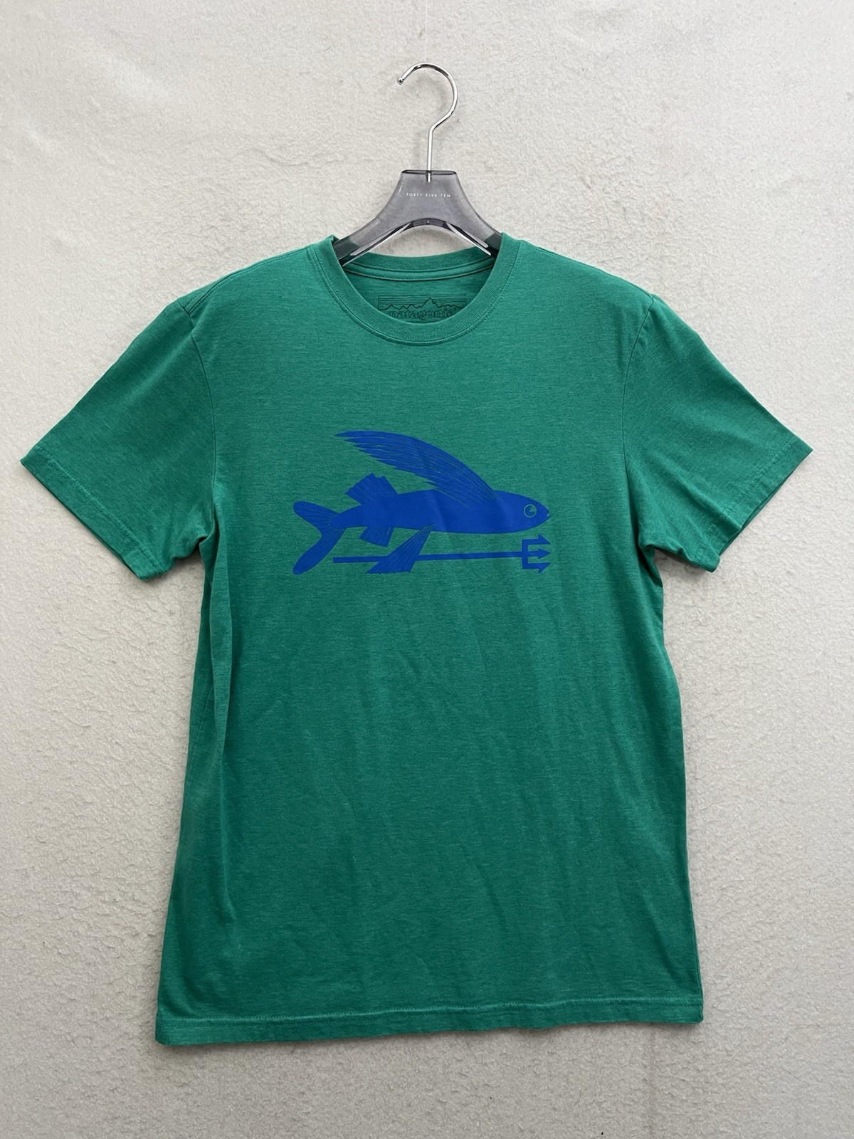 Patagonia Shirt Men’s Small Slim Fit Green Casual Outdoors Graphic gallery