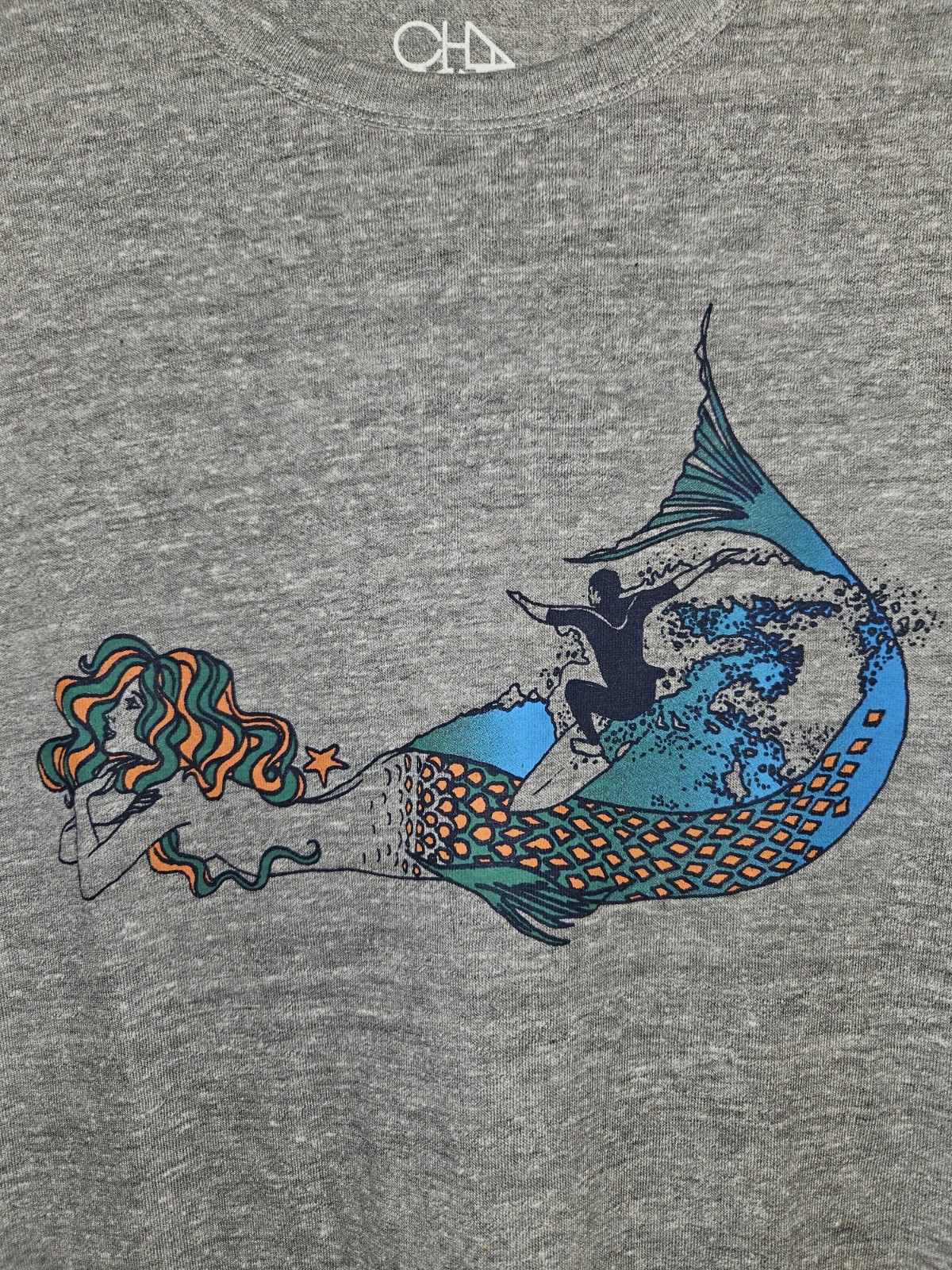 CHASER Shirt Mens Medium Grey Pullover Crew Soft Tee Mermaid Surfer Surfing gallery