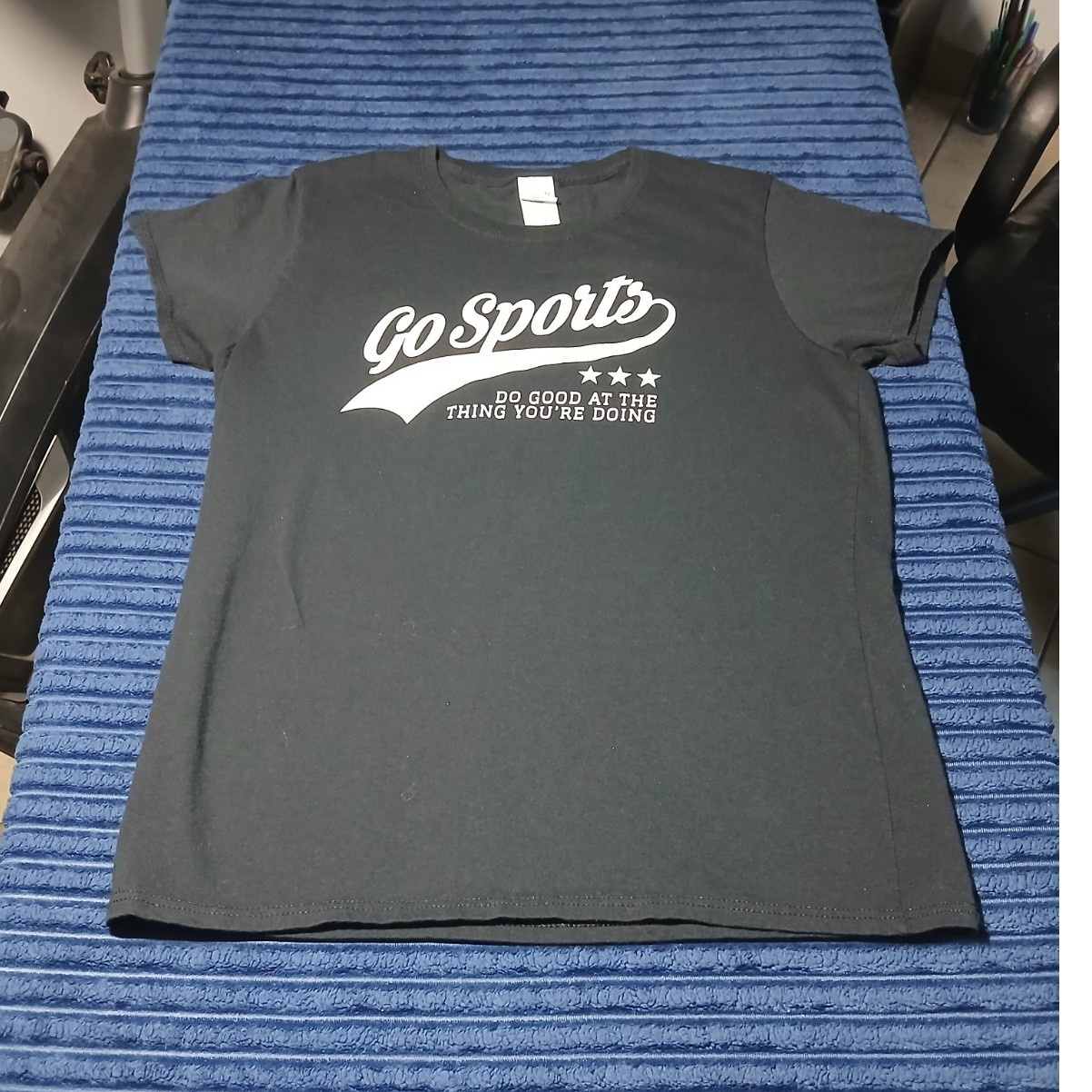 Gildan Go Sports Funny Graphic Heavy Cotton Black Crew Neck T-Shirt Men’s Size L