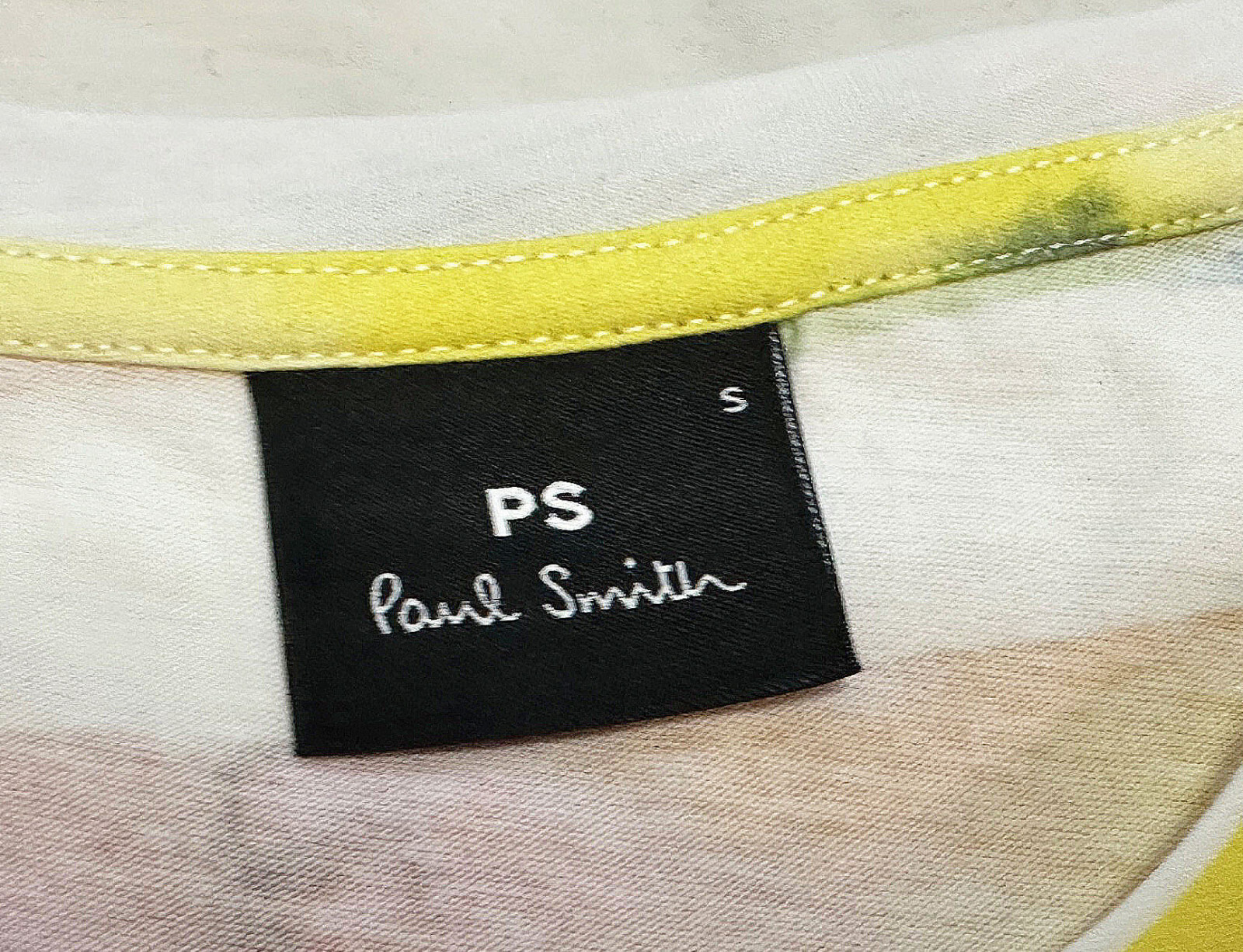 PAUL SMITH 100% COTTON MULTICOLOURED T-SHIRT / TOP BRAND NEW TAGS RARE SZ-S gallery