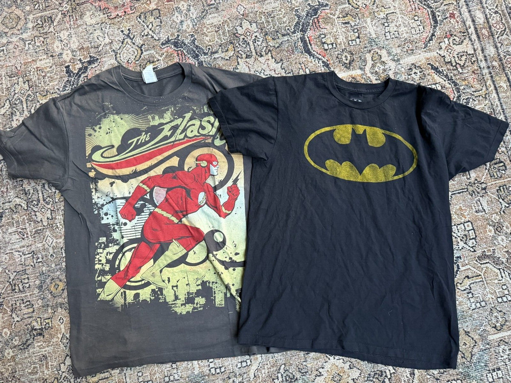 Batman & The Flash Just Passing Through T Shirt Lot Mens M Licensed DC Comics