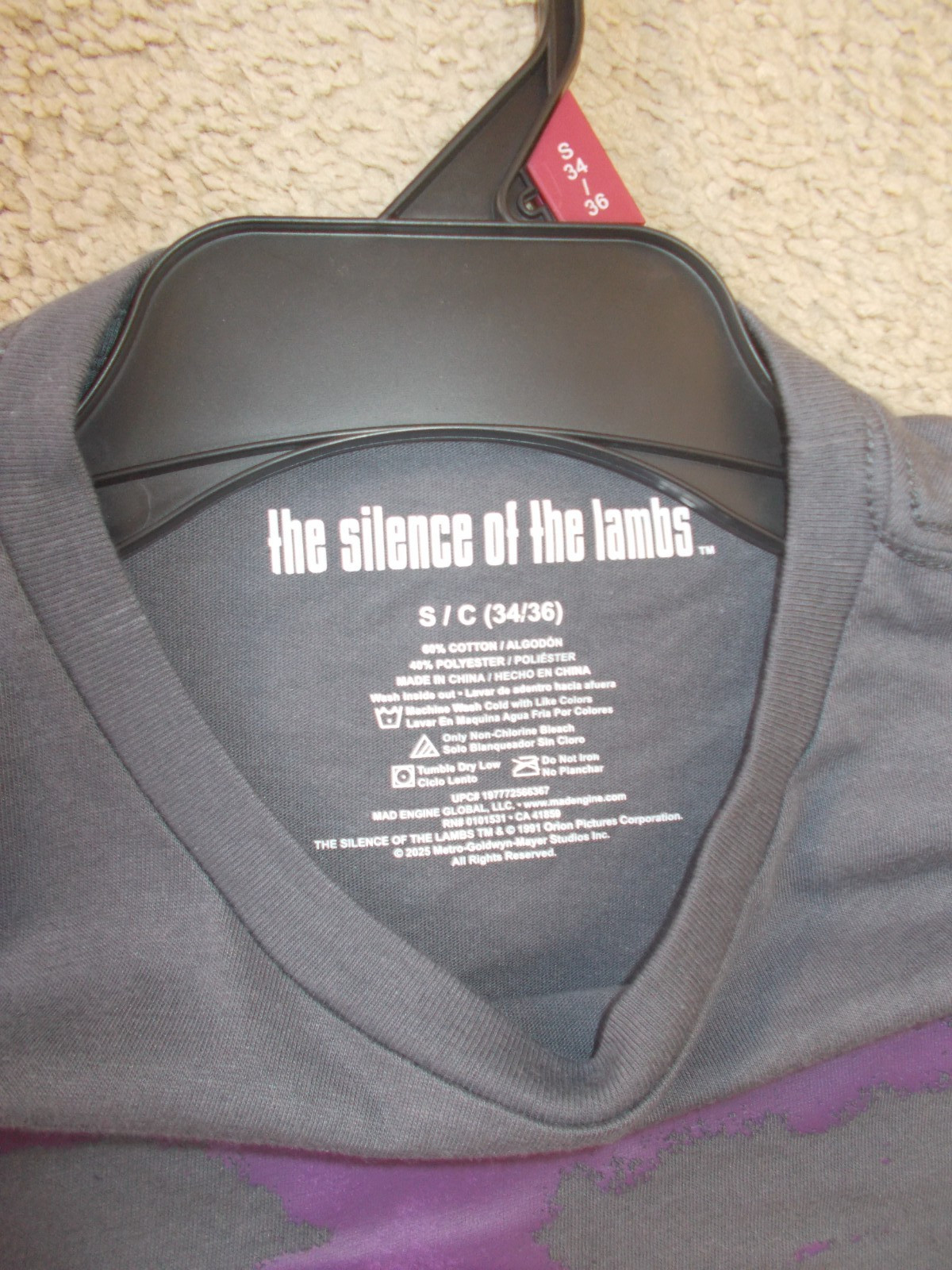 THE SILENCE OF THE LAMBS NEW MOVIE LOGO MENS T-SHIRT SIZE (S) 34"/36" DATED 2025 gallery