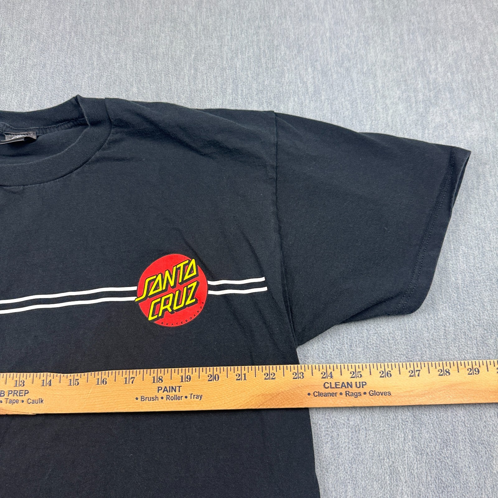 Santa Cruz Skateboards Shirt Mens XL Black Crew Neck Graphic Logo Skater Casual gallery